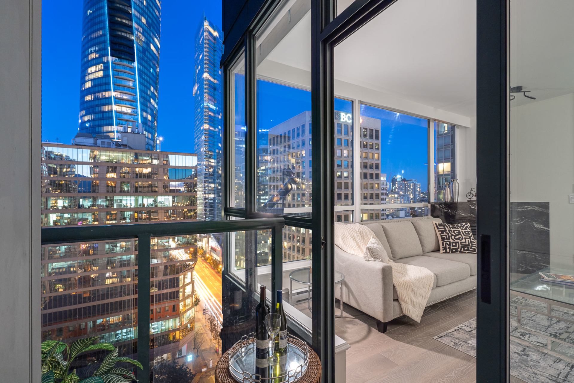 3 at 1901 - 1239 W Georgia, Coal Harbour, Vancouver West