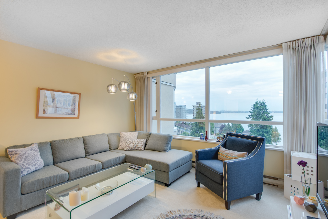 daytime-view-2 at 802 - 2203 Bellevue, Dundarave, West Vancouver