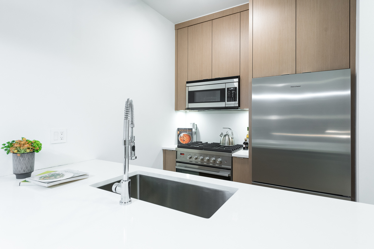 kitchen at 508 - 1239 Georgia, Coal Harbour, Vancouver West