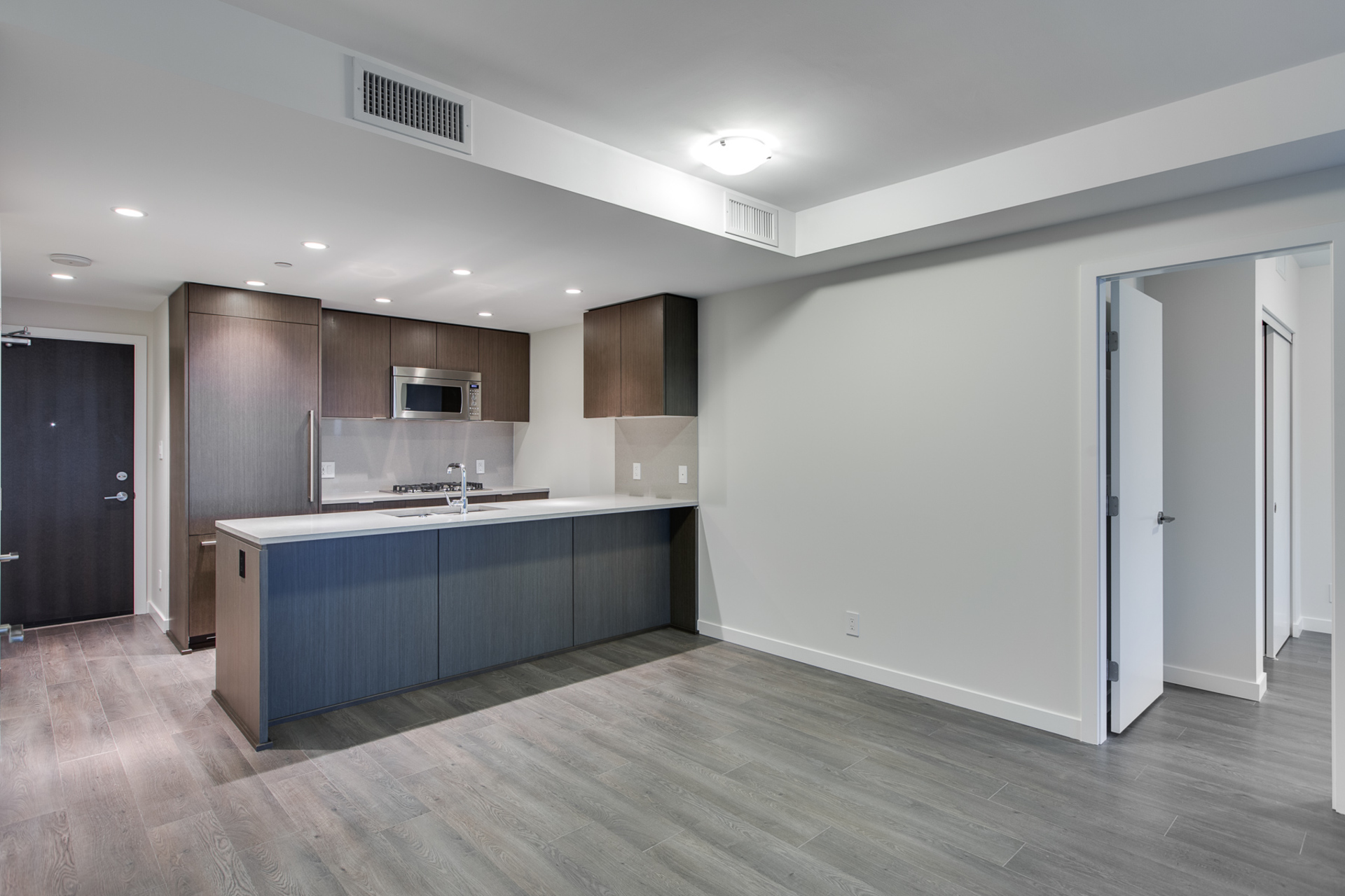 2 at 903 - 125 14th, Central Lonsdale, North Vancouver