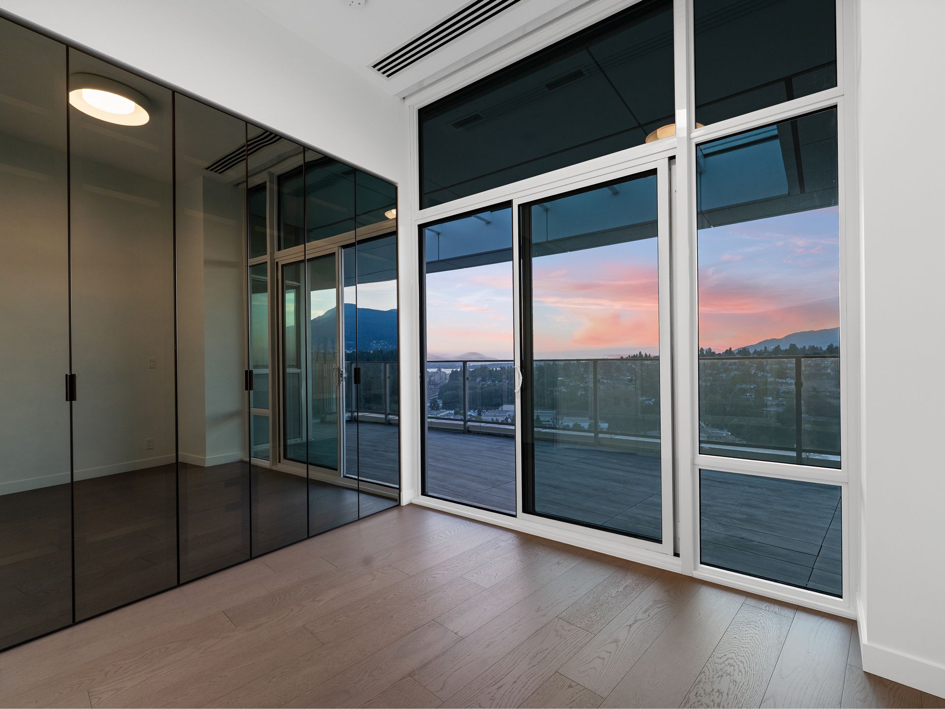 1500-fern-mls-27 at 3201 - 1500 Fern Street, Lynnmour, North Vancouver