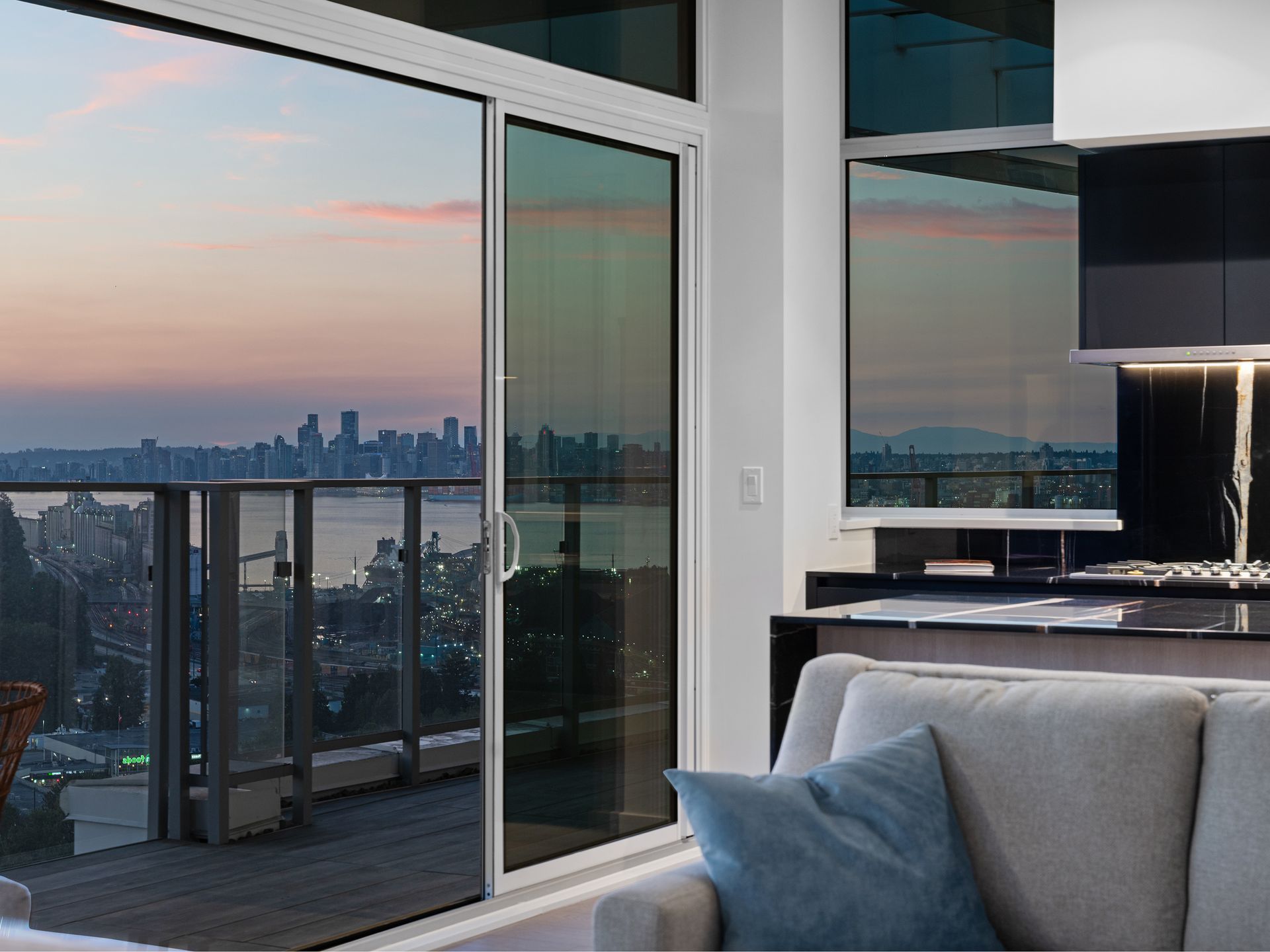 1500-fern-mls-58 at 3201 - 1500 Fern Street, Lynnmour, North Vancouver