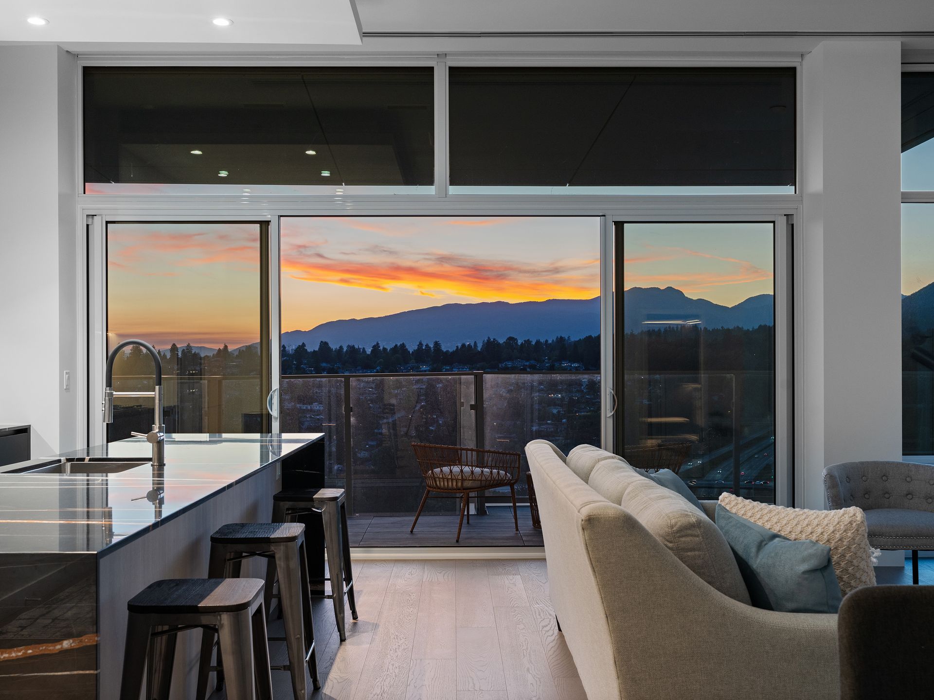 1500-fern-mls-61 at 3201 - 1500 Fern Street, Lynnmour, North Vancouver