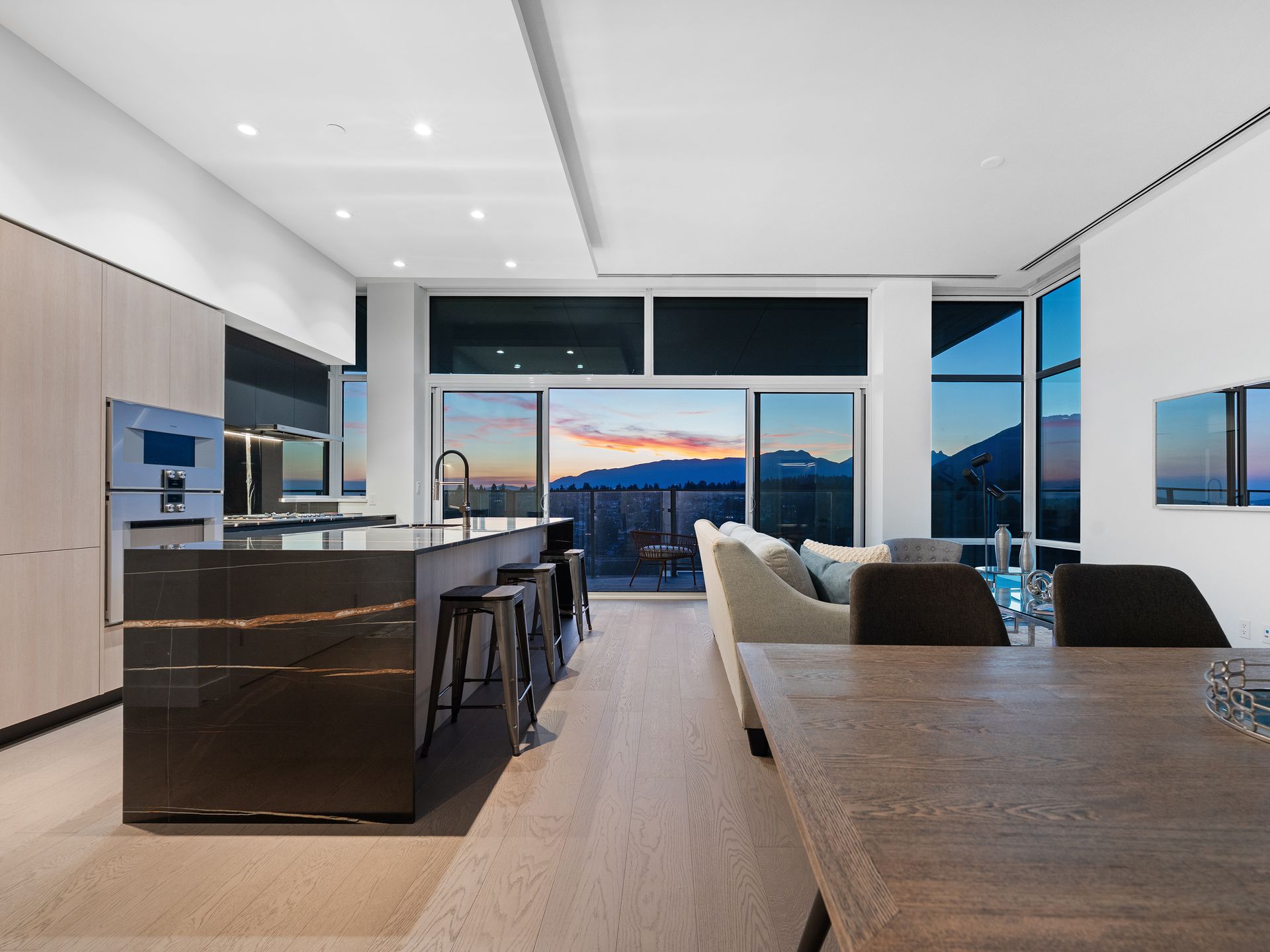 1500-fern-mls-63 at 3201 - 1500 Fern Street, Lynnmour, North Vancouver