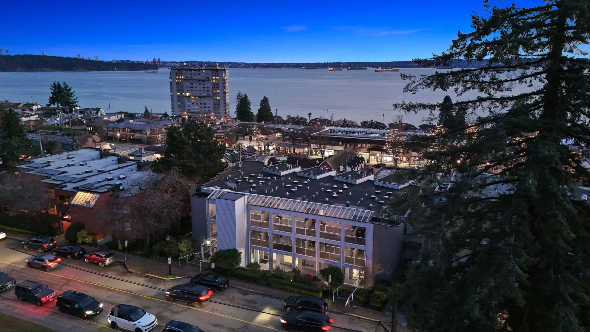 2412-haywood-103 at 101 - 2412 Haywood Ave, Dundarave, West Vancouver