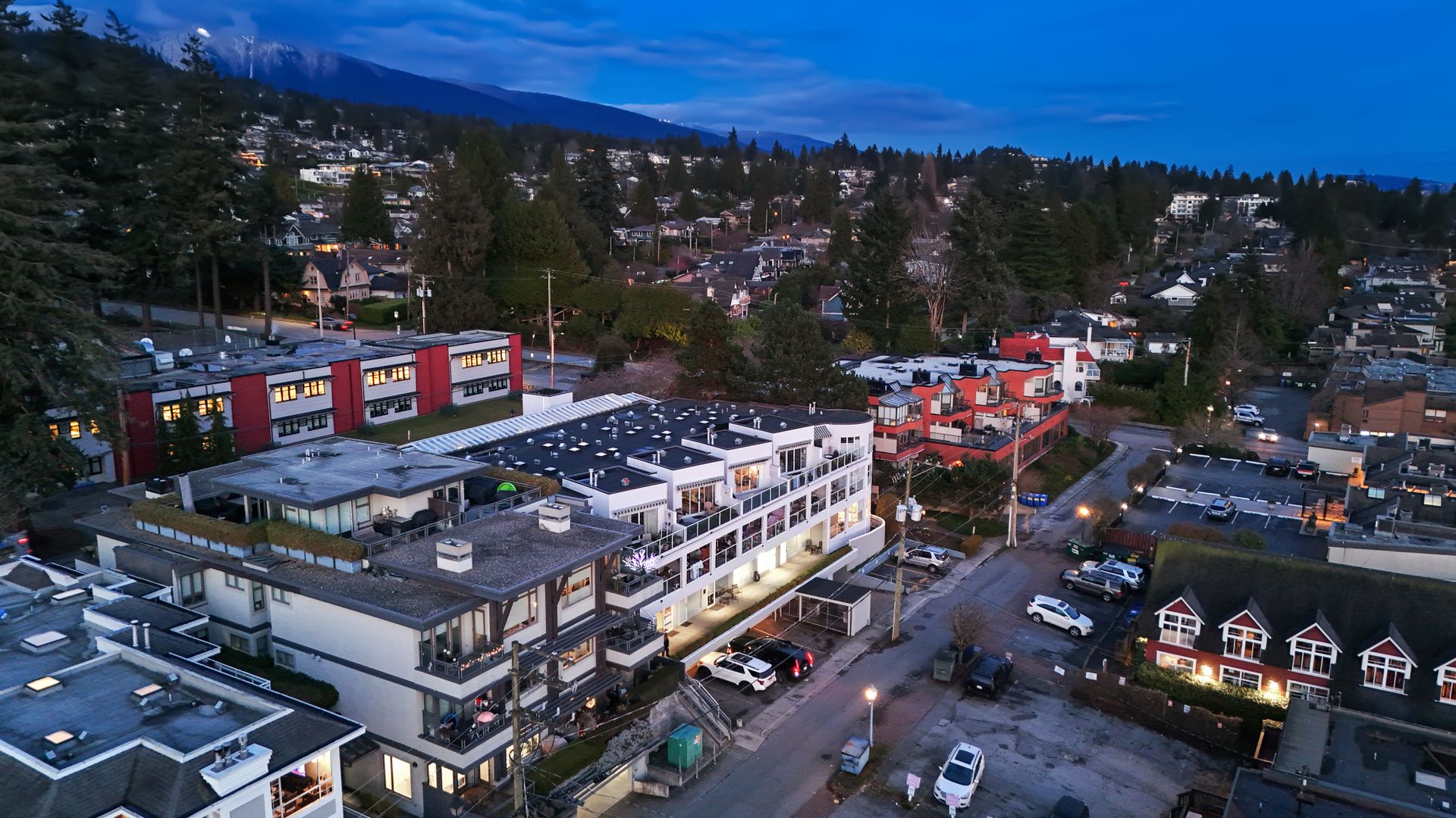 2412-haywood-105 at 101 - 2412 Haywood Ave, Dundarave, West Vancouver