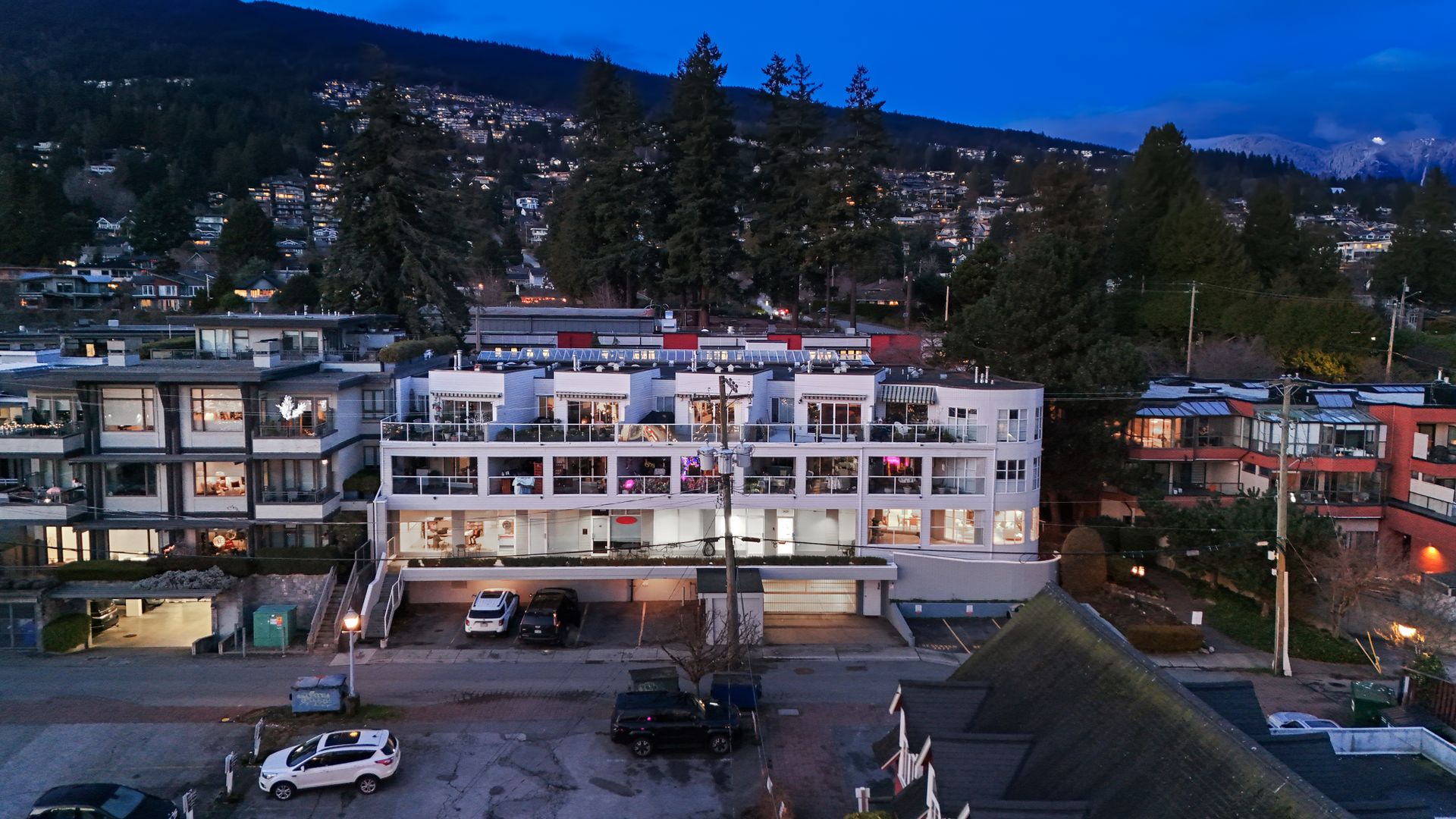 2412-haywood-106 at 101 - 2412 Haywood Ave, Dundarave, West Vancouver