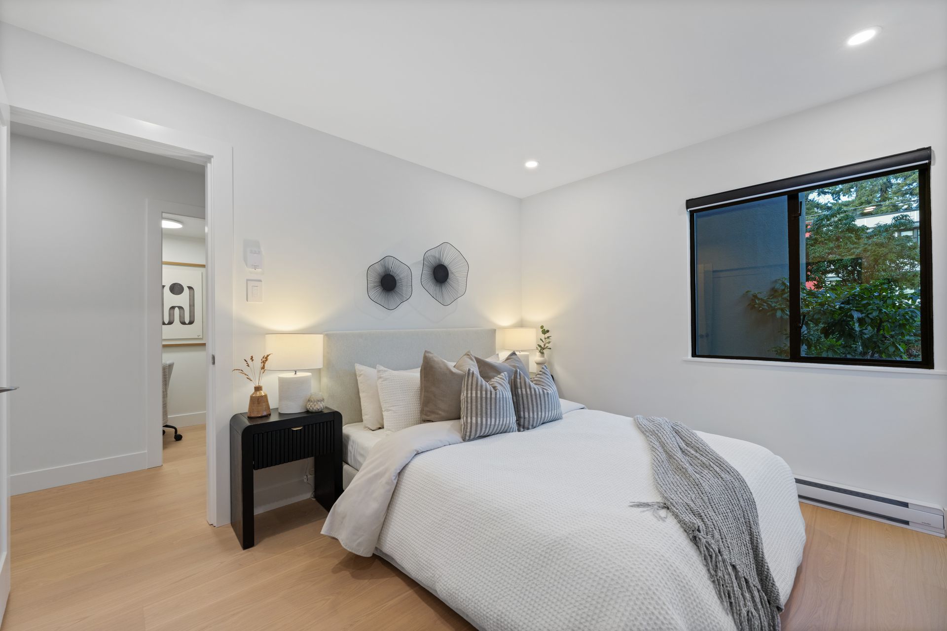 2412-haywood-19 at 101 - 2412 Haywood Ave, Dundarave, West Vancouver