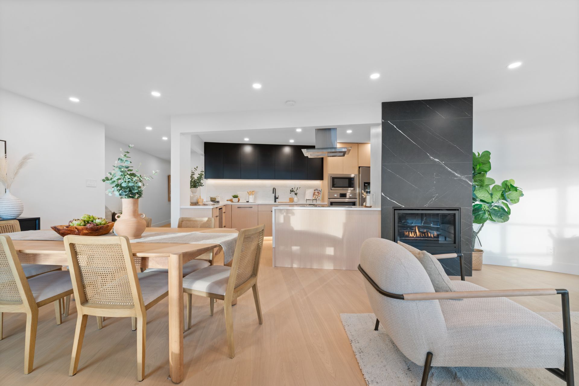 2412-haywood-32 at 101 - 2412 Haywood Ave, Dundarave, West Vancouver