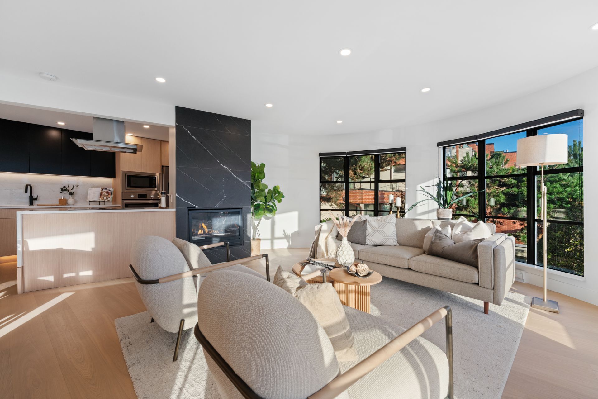 2412-haywood-4 at 101 - 2412 Haywood Ave, Dundarave, West Vancouver