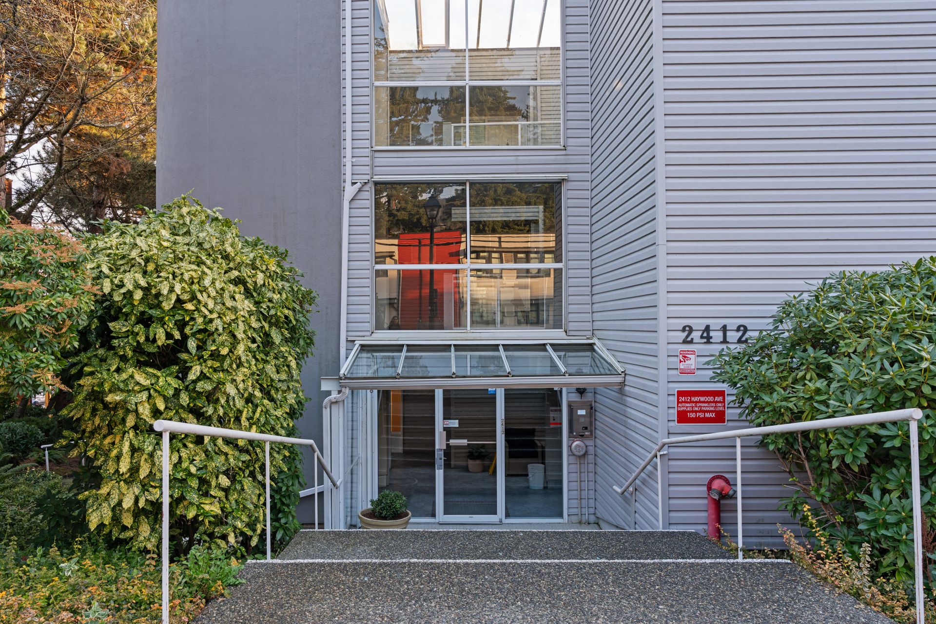 2412-haywood-41 at 101 - 2412 Haywood Ave, Dundarave, West Vancouver