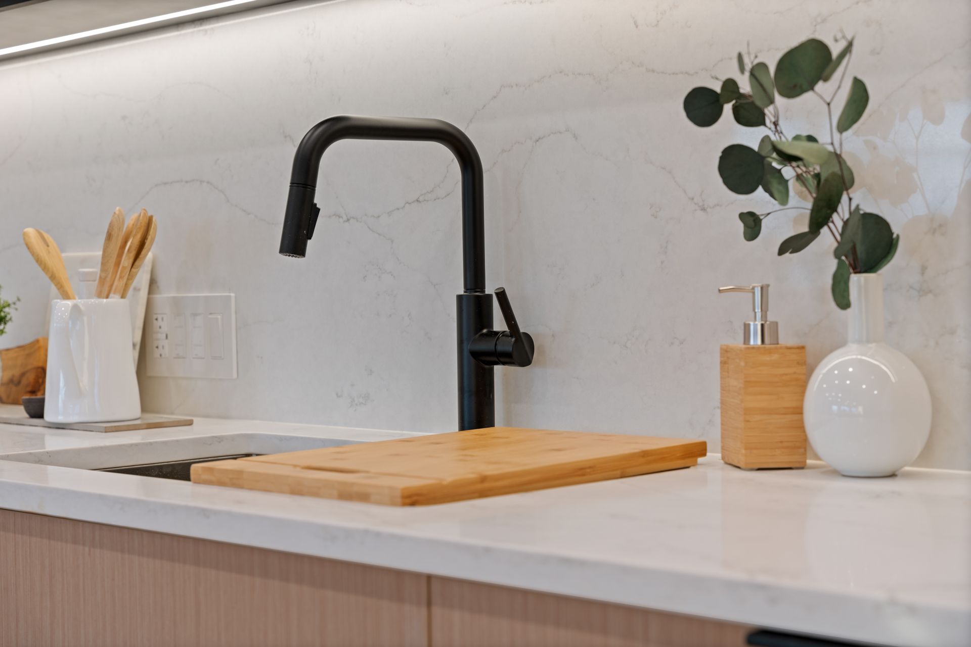 2412-haywood-52 at 101 - 2412 Haywood Ave, Dundarave, West Vancouver