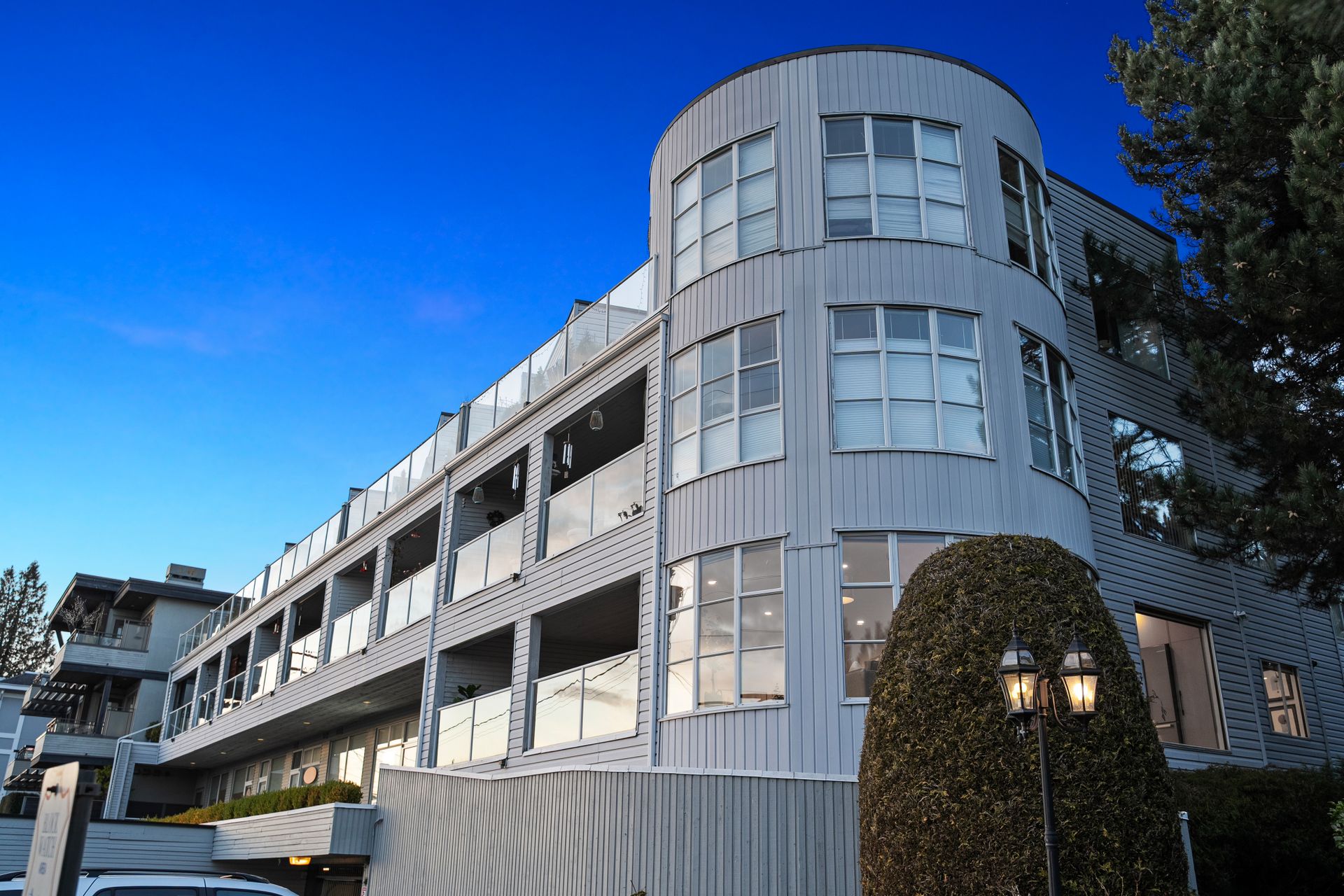 2412-haywood-88 at 101 - 2412 Haywood Ave, Dundarave, West Vancouver