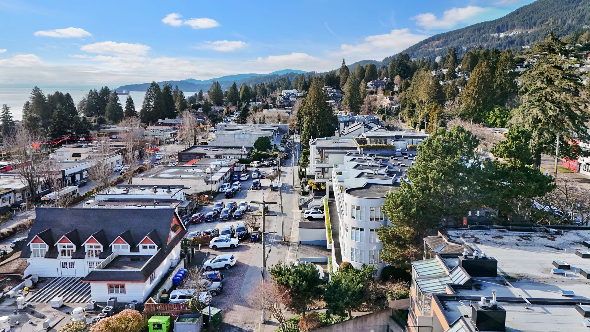 2412-haywood-93 at 101 - 2412 Haywood Ave, Dundarave, West Vancouver