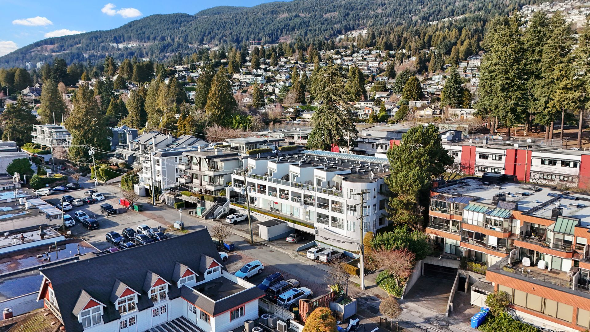 2412-haywood-94 at 101 - 2412 Haywood Ave, Dundarave, West Vancouver