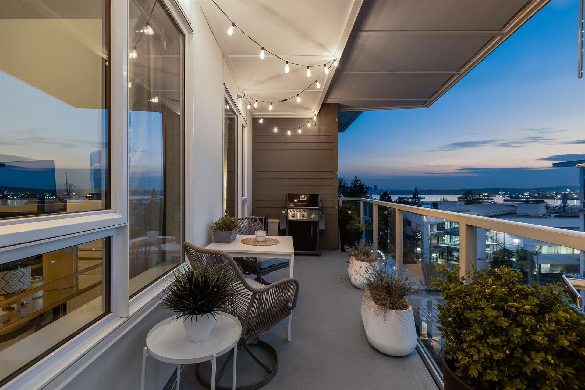 527 - 255 W 1st Street, Lower Lonsdale, North Vancouver  by Angell Hasman & Associates Realty 527 - 255 W 1st Street, Lower Lonsdale, North Vancouver