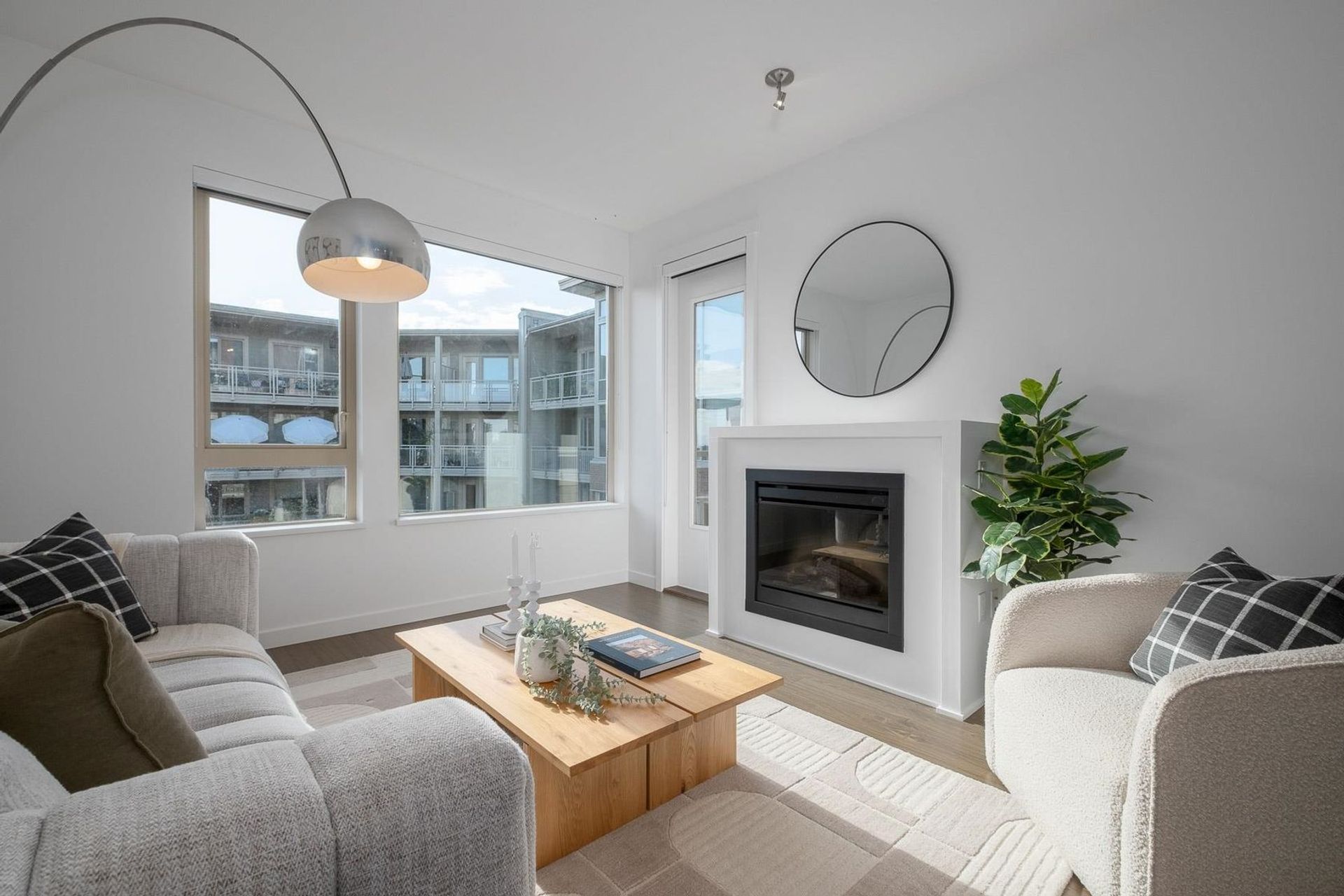 424 - 119 W 22nd Street, Mosquito Creek, North Vancouver by Angell Hasman & Associates Realty 424 - 119 W 22nd Street, Mosquito Creek, North Vancouver