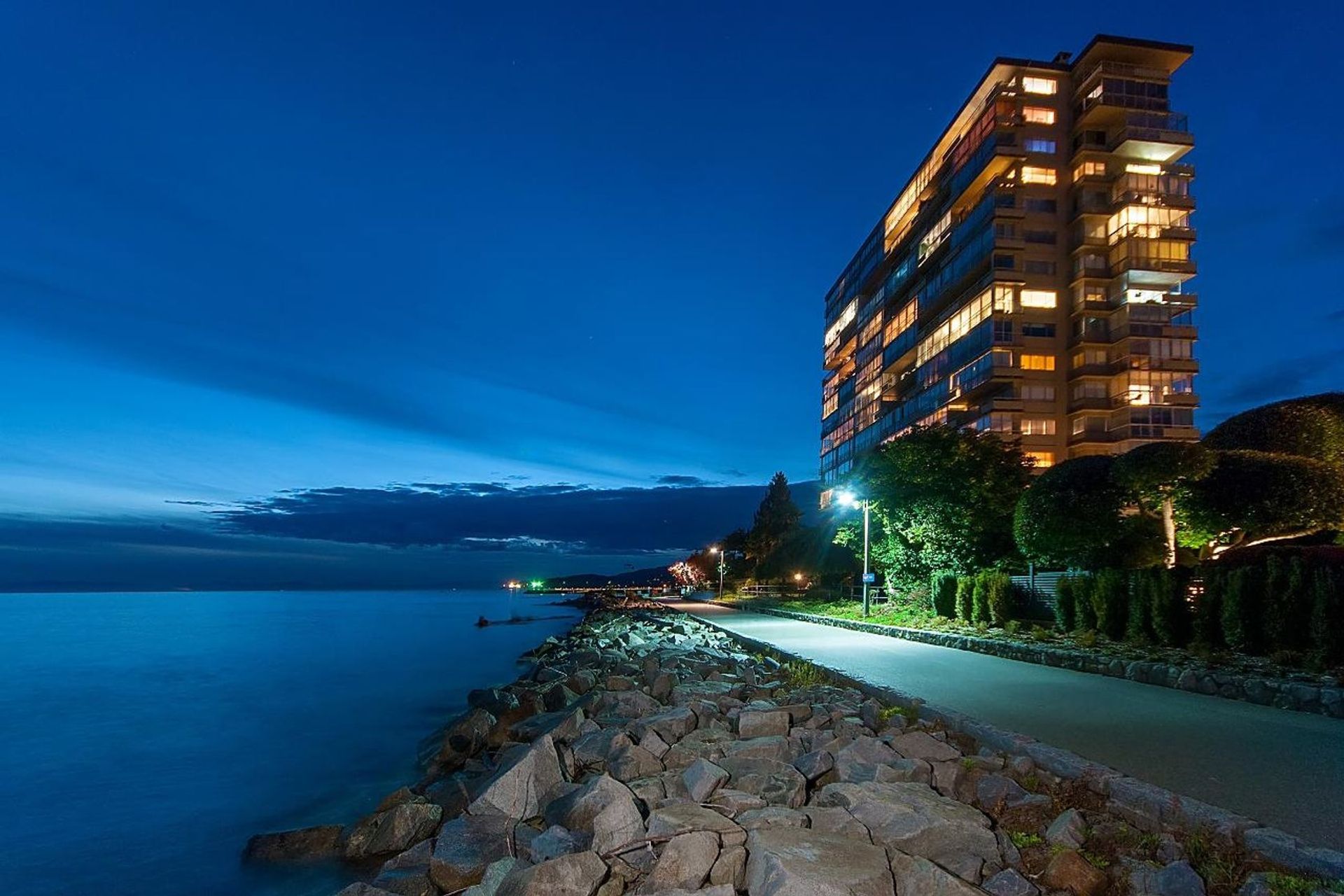 1501 - 150 24th Street, Dundarave, West Vancouver  by Angell Hasman & Associates Realty 1501 - 150 24th Street, Dundarave, West Vancouver