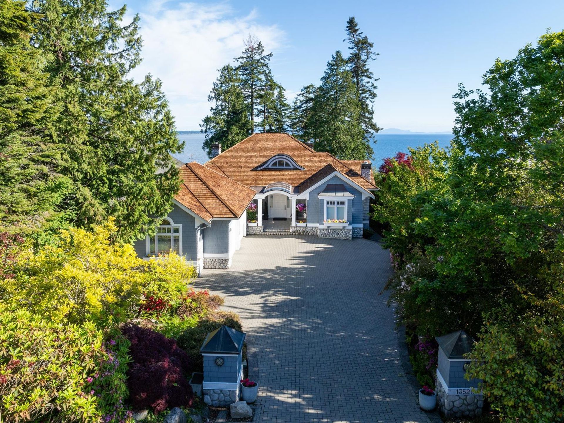 13520 13a Avenue, Crescent Bch Ocean Pk., South Surrey White Rock  by Angell Hasman & Associates Realty 13520 13a Avenue, Crescent Bch Ocean Pk., South Surrey White Rock