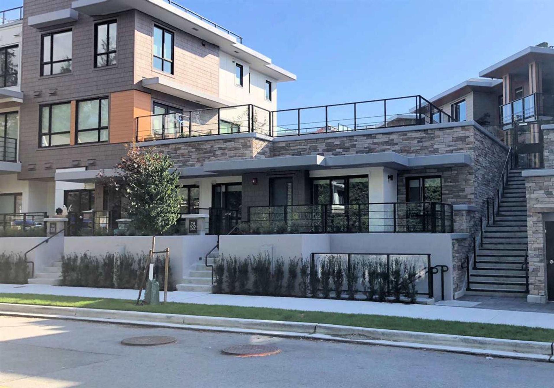109 - 1055 Ridgewood Drive, Edgemont, North Vancouver  by Angell Hasman & Associates Realty 109 - 1055 Ridgewood Drive, Edgemont, North Vancouver