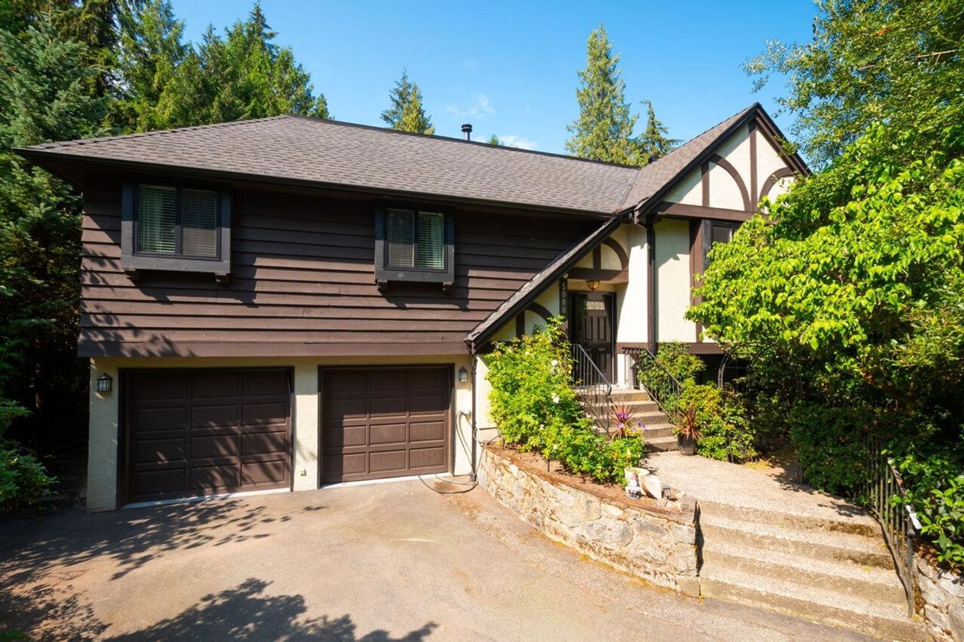 5088 Howe Sound Lane, Caulfeild, West Vancouver  by Angell Hasman & Associates Realty 5088 Howe Sound Lane, Caulfeild, West Vancouver