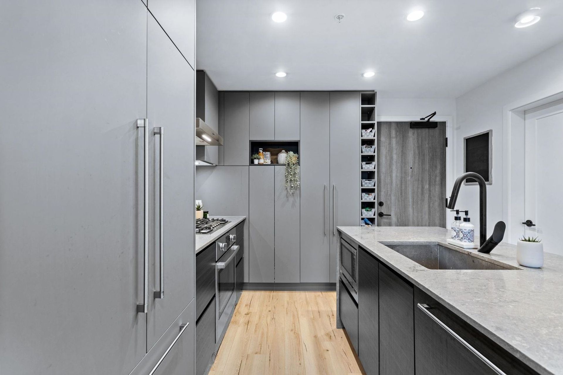 200 - 55 Klahanie Drive, Port Moody Centre, Port Moody 