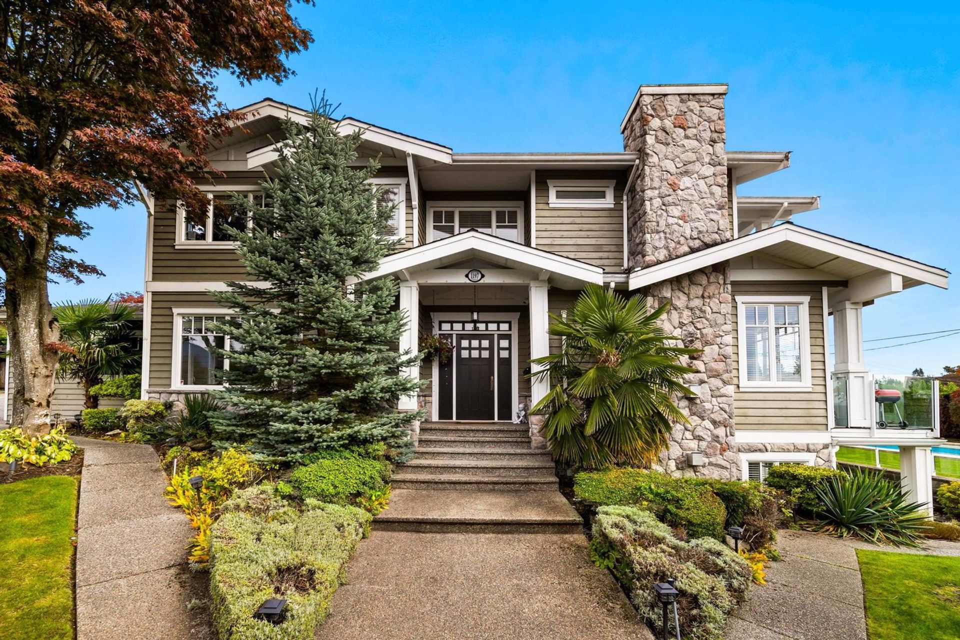 1197 Fulton Avenue, Ambleside, West Vancouver  by Angell Hasman & Associates Realty 1197 Fulton Avenue, Ambleside, West Vancouver