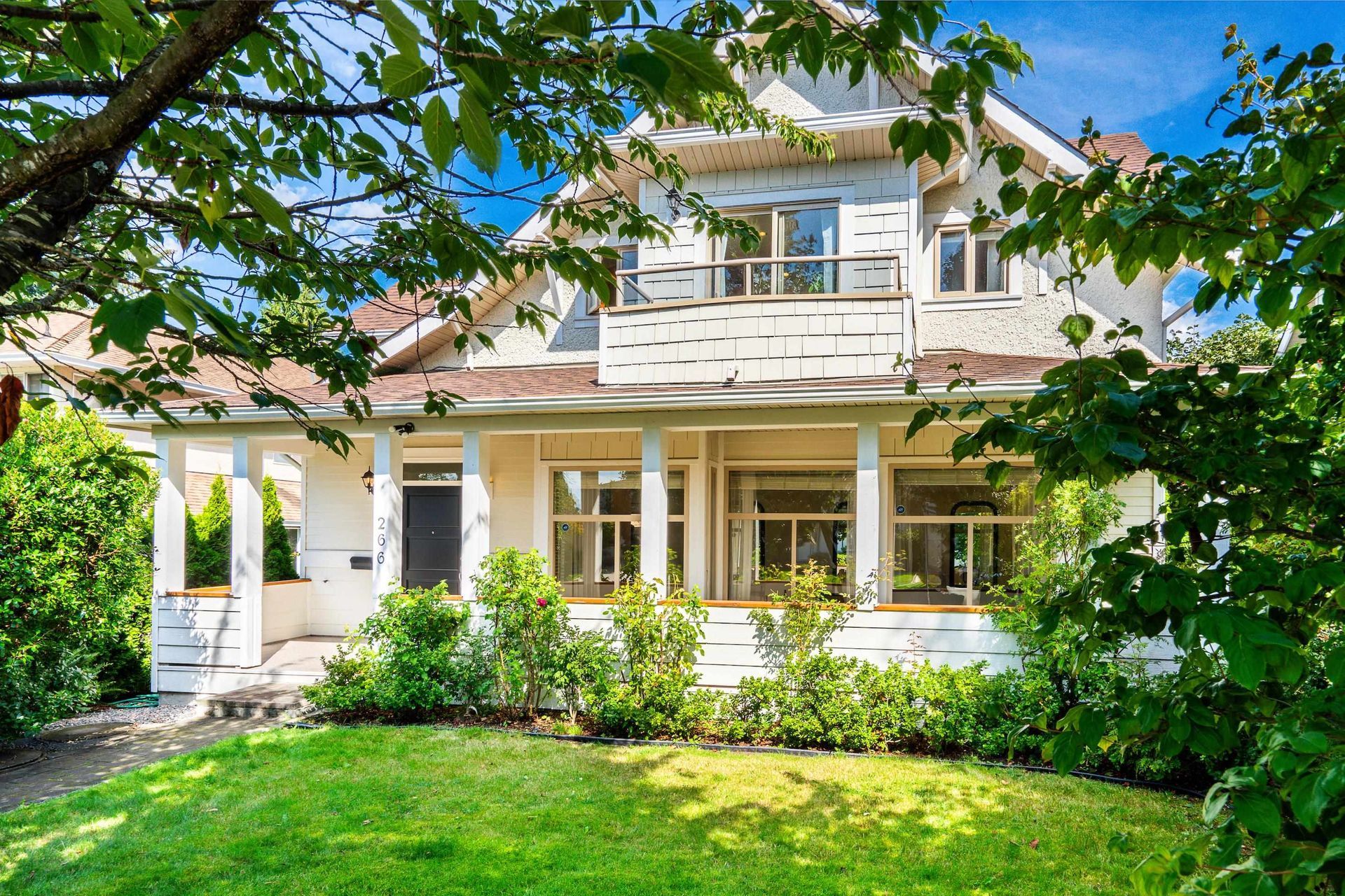 266 W 17th Street, Central Lonsdale, North Vancouver  by Angell Hasman & Associates Realty 266 W 17th Street, Central Lonsdale, North Vancouver