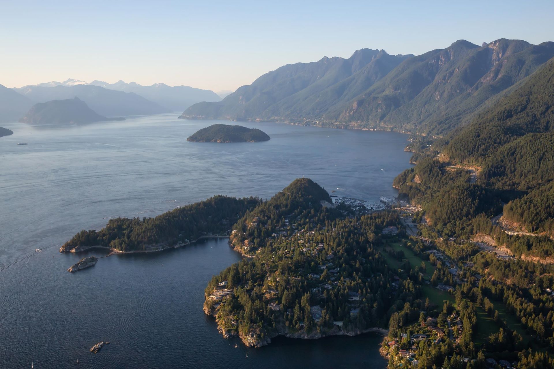 701 - 6687 Nelson Avenue, Horseshoe Bay WV, West Vancouver  by Angell Hasman & Associates Realty 701 - 6687 Nelson Avenue, Horseshoe Bay WV, West Vancouver