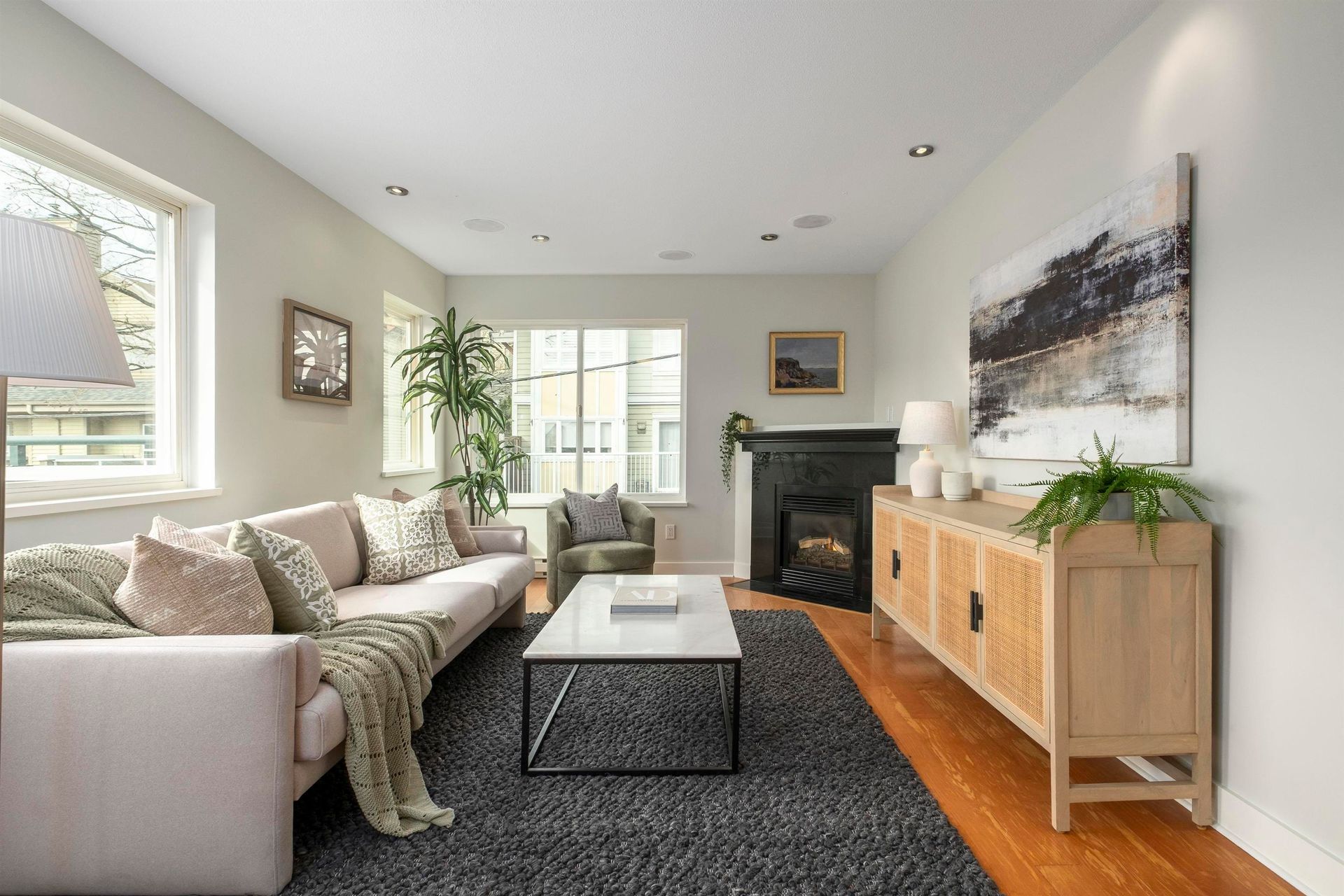304 - 918 W 16th Street, Mosquito Creek, North Vancouver  by Angell Hasman & Associates Realty 304 - 918 W 16th Street, Mosquito Creek, North Vancouver