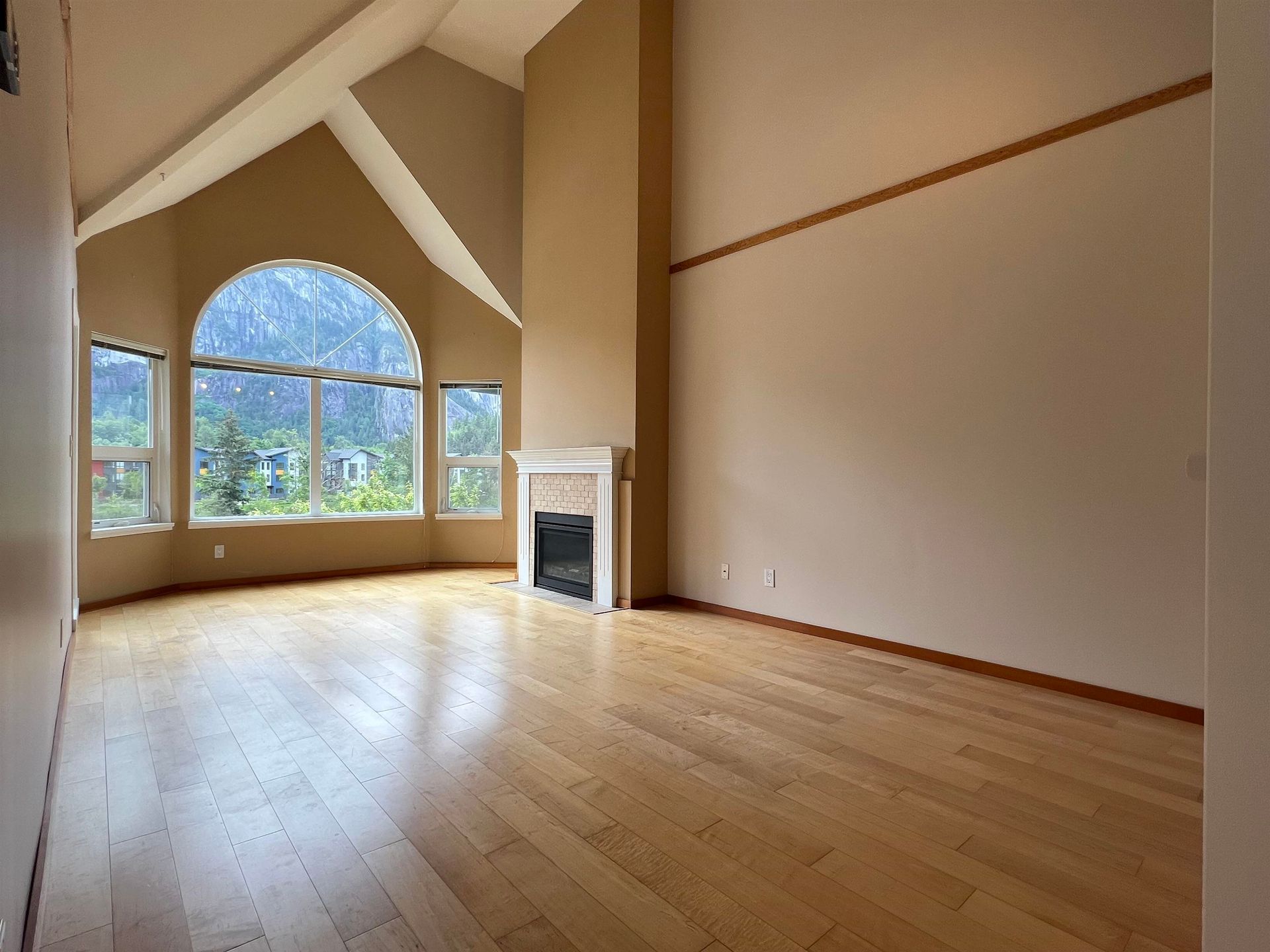 305 - 1468 Pemberton Avenue, Downtown SQ, Squamish  by Angell Hasman & Associates Realty 305 - 1468 Pemberton Avenue, Downtown SQ, Squamish