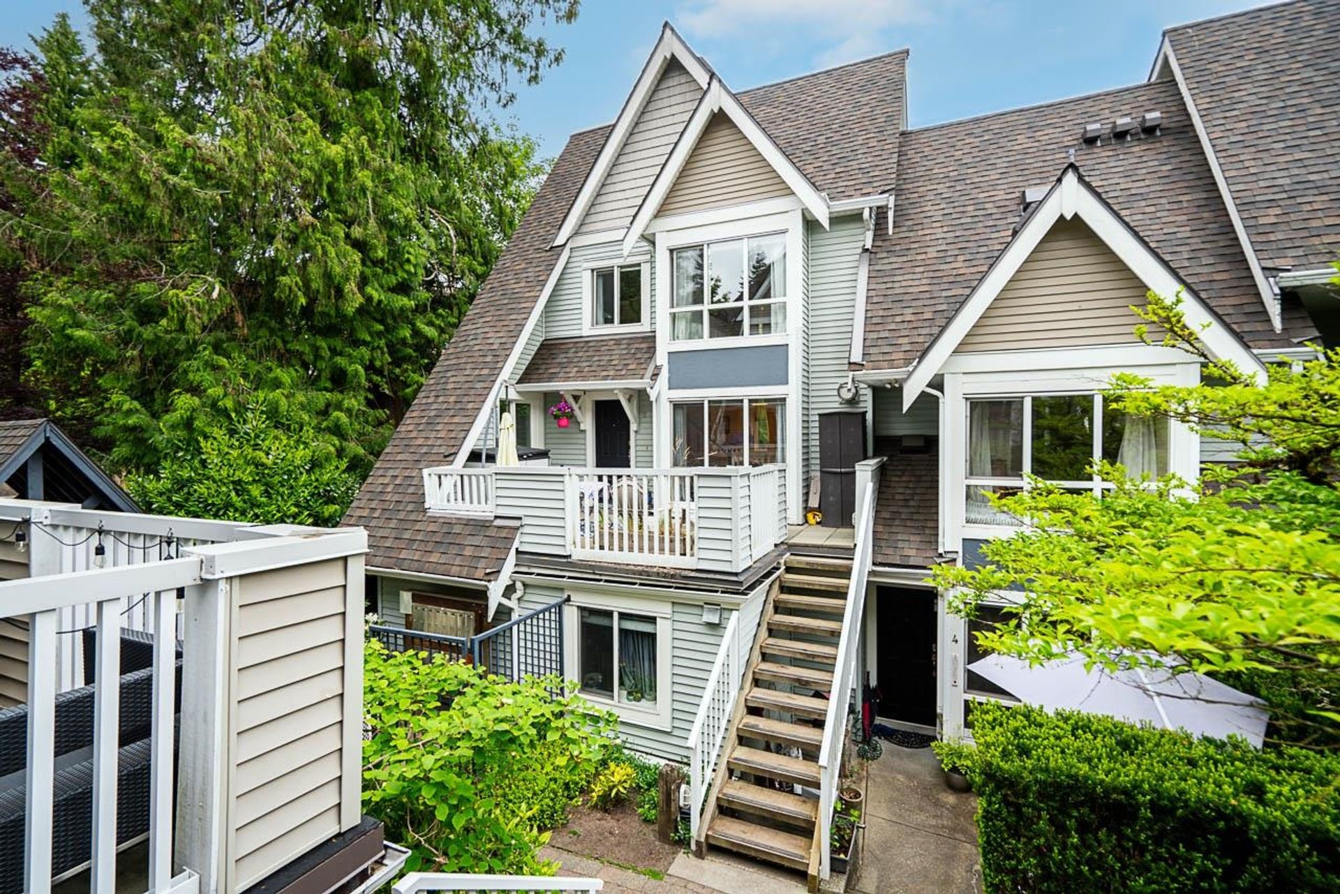 2 - 1027 Lynn Valley Road, Lynn Valley, North Vancouver  by Angell Hasman & Associates Realty 2 - 1027 Lynn Valley Road, Lynn Valley, North Vancouver