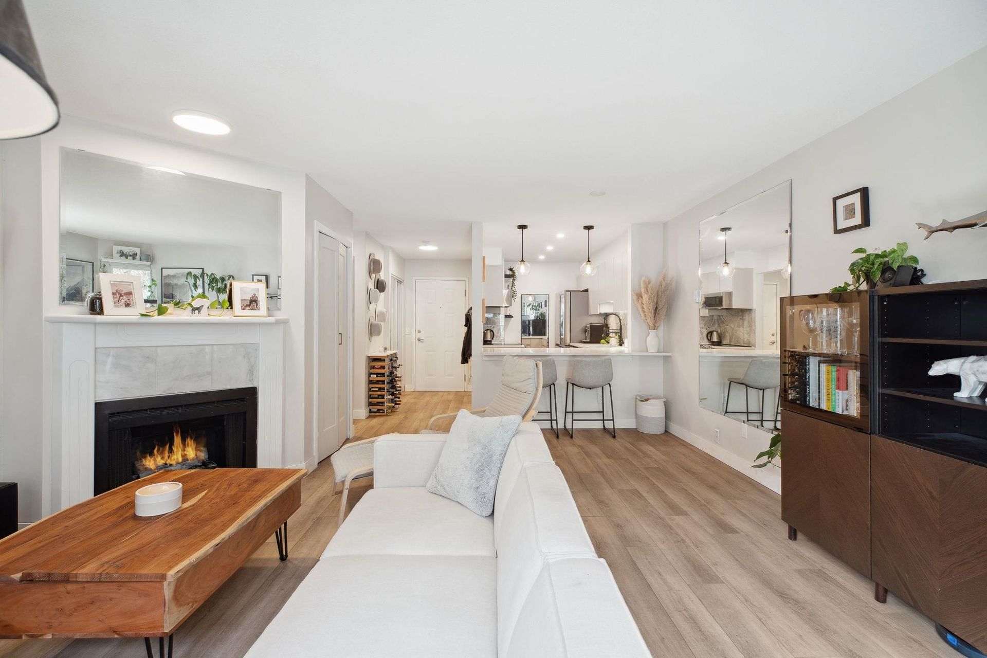 102 - 1535 Chesterfield Avenue, Central Lonsdale, North Vancouver  by Angell Hasman & Associates Realty 102 - 1535 Chesterfield Avenue, Central Lonsdale, North Vancouver