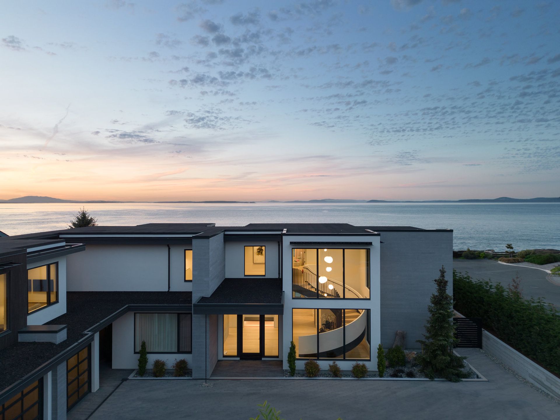 4040 White Rock Street, Saanich, Victoria 