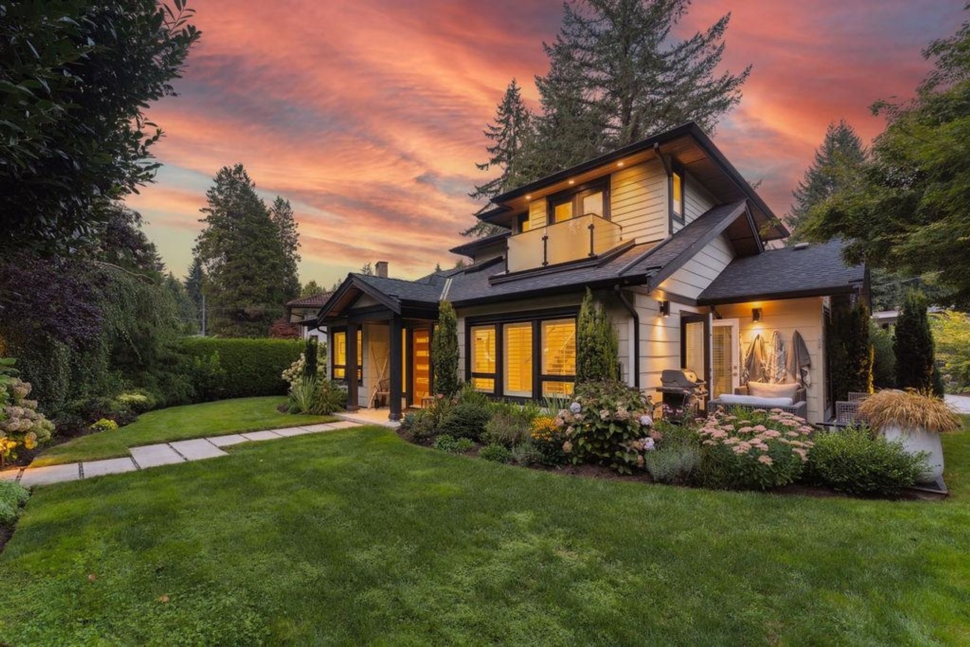 2108 Berkley Avenue, Blueridge NV, North Vancouver  by Angell Hasman & Associates Realty 2108 Berkley Avenue, Blueridge NV, North Vancouver