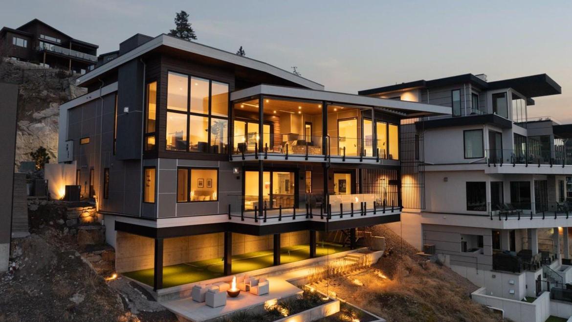 1795 Lakestone Drive, Lake Country, Central Okanagan by Angell Hasman & Associates Realty 1795 Lakestone Drive, Lake Country, Central Okanagan