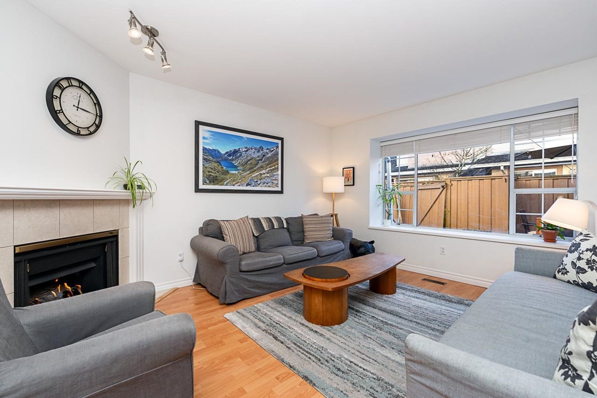 10 - 901 W 17th Street, Mosquito Creek, North Vancouver by Angell Hasman & Associates Realty 10 - 901 W 17th Street, Mosquito Creek, North Vancouver