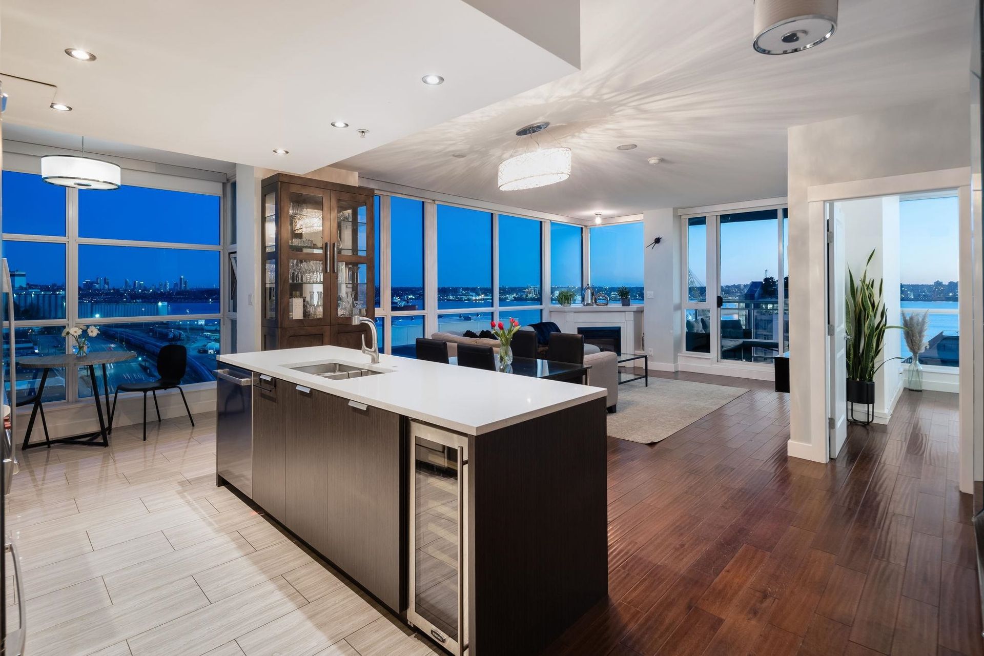 1603 - 188 E Esplanade Street, Lower Lonsdale, North Vancouver by Angell Hasman & Associates Realty 1603 - 188 E Esplanade Street, Lower Lonsdale, North Vancouver