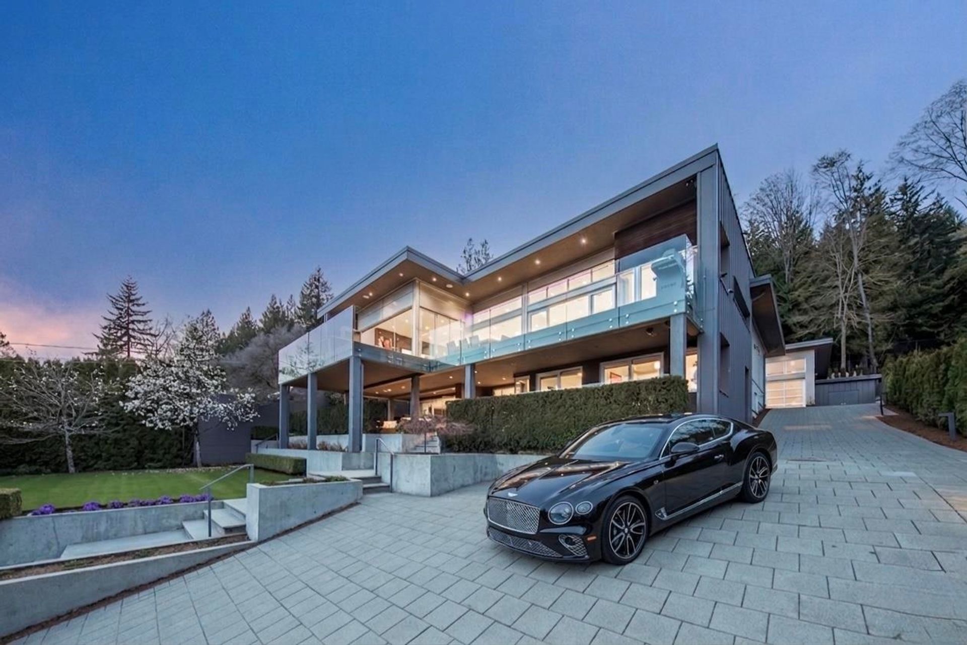 3305 Westmount Road, Westmount WV, West Vancouver by Angell Hasman & Associates Realty 3305 Westmount Road, Westmount WV, West Vancouver