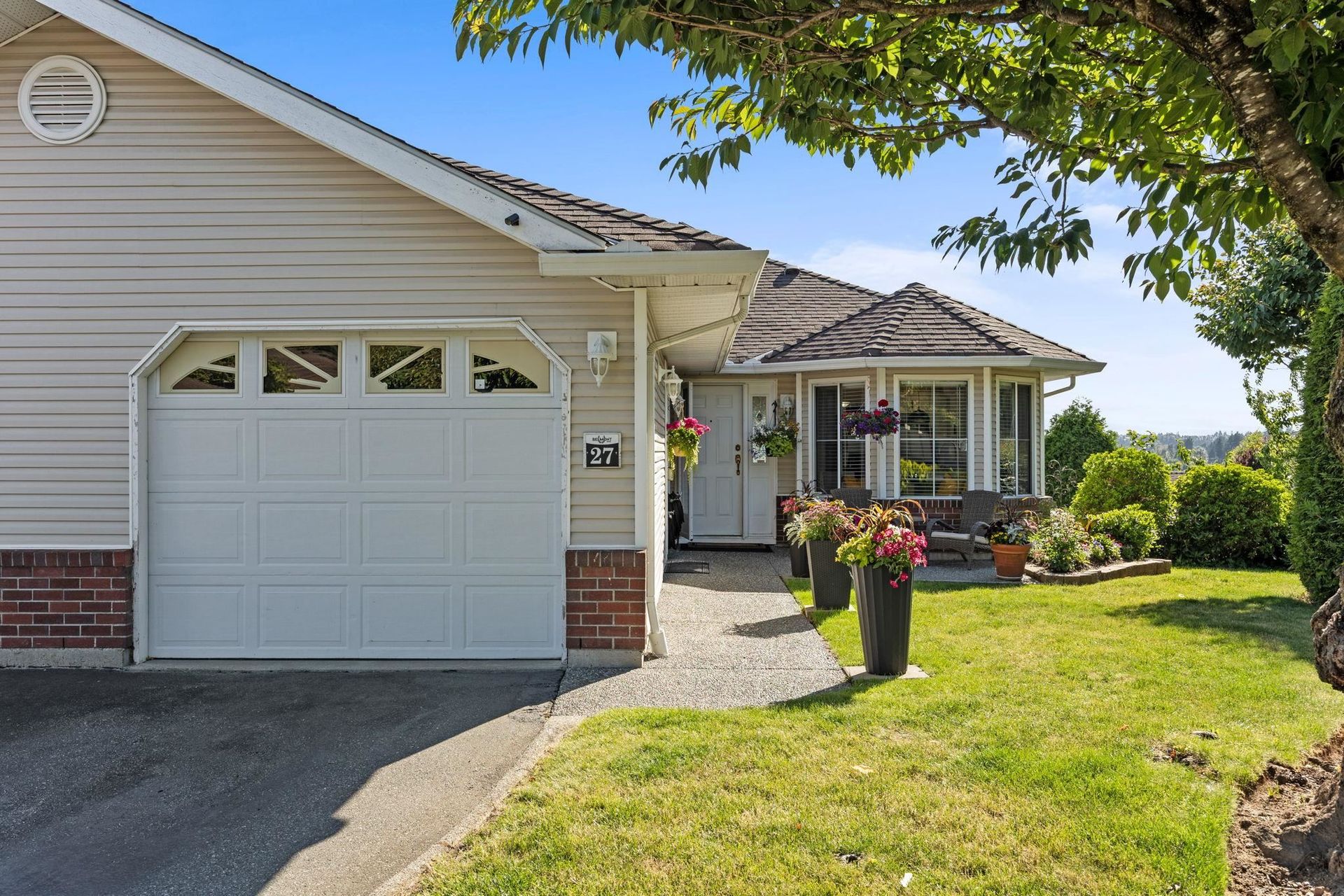 27 - 1973 Winfield Drive, Abbotsford East, Abbotsford by Angell Hasman & Associates Realty 27 - 1973 Winfield Drive, Abbotsford East, Abbotsford