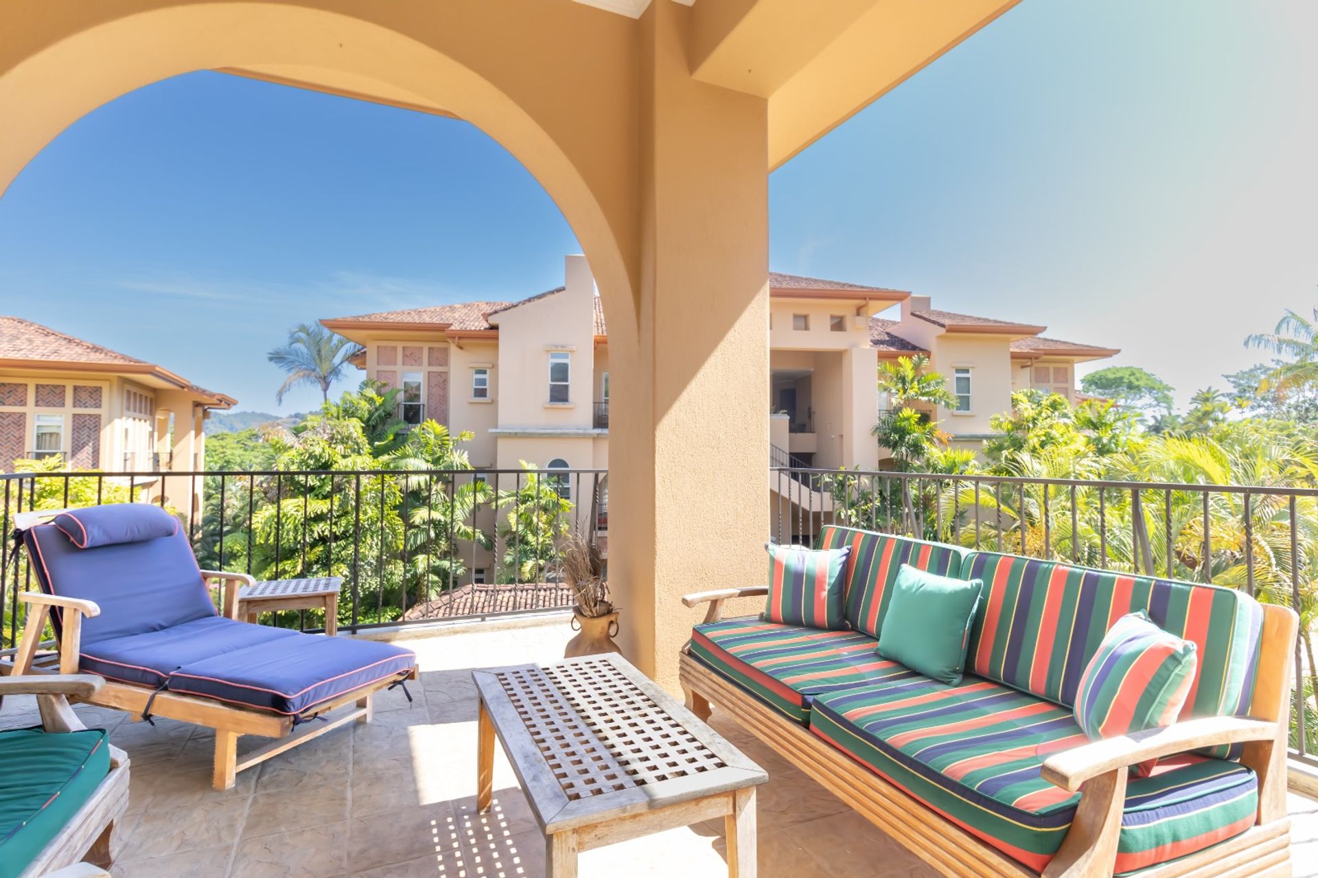 dcda9f9f-bfb2-4e14-990b-7614d94568cb