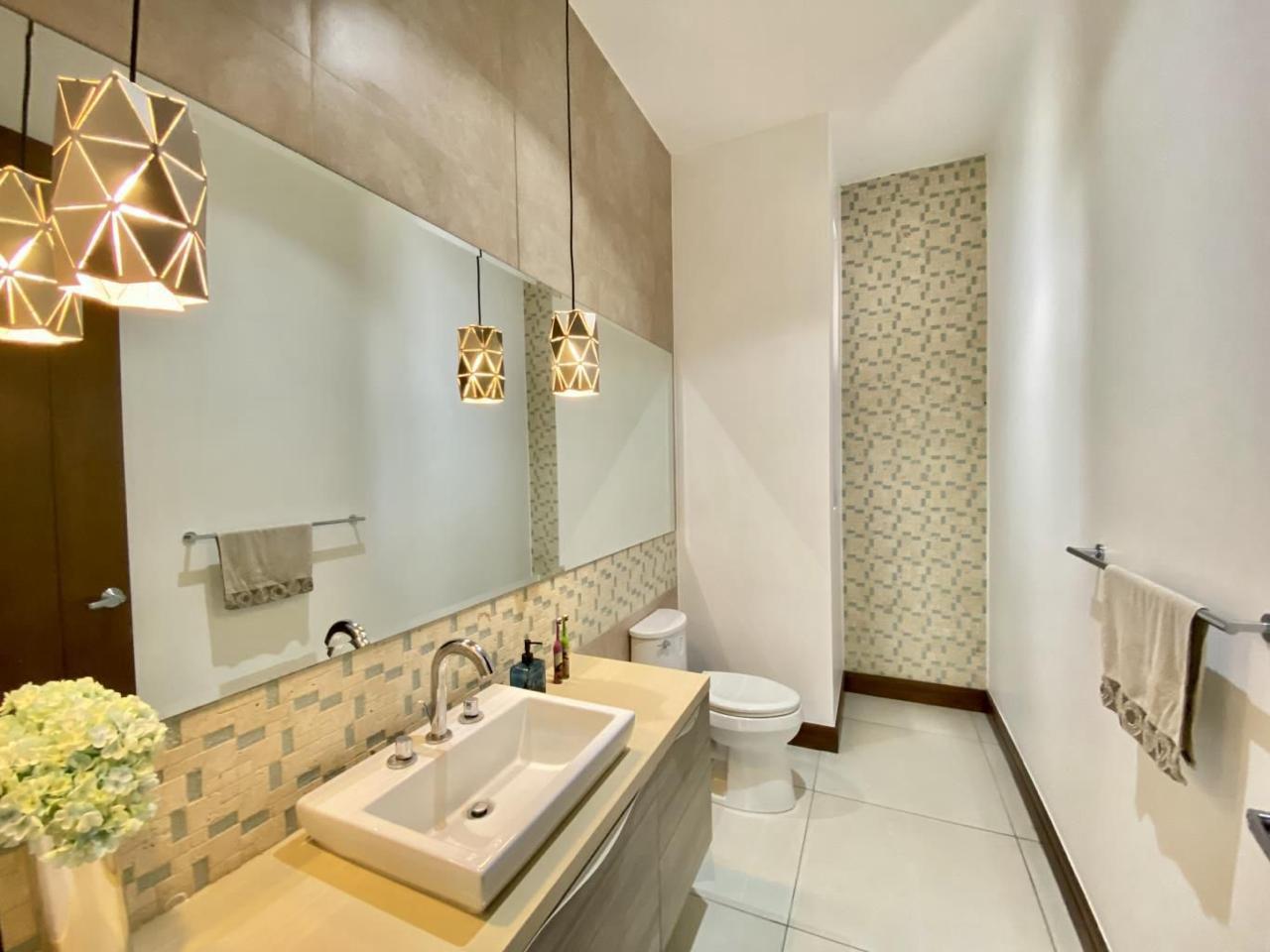 Rio Oro , Santa Ana, San Jose 4