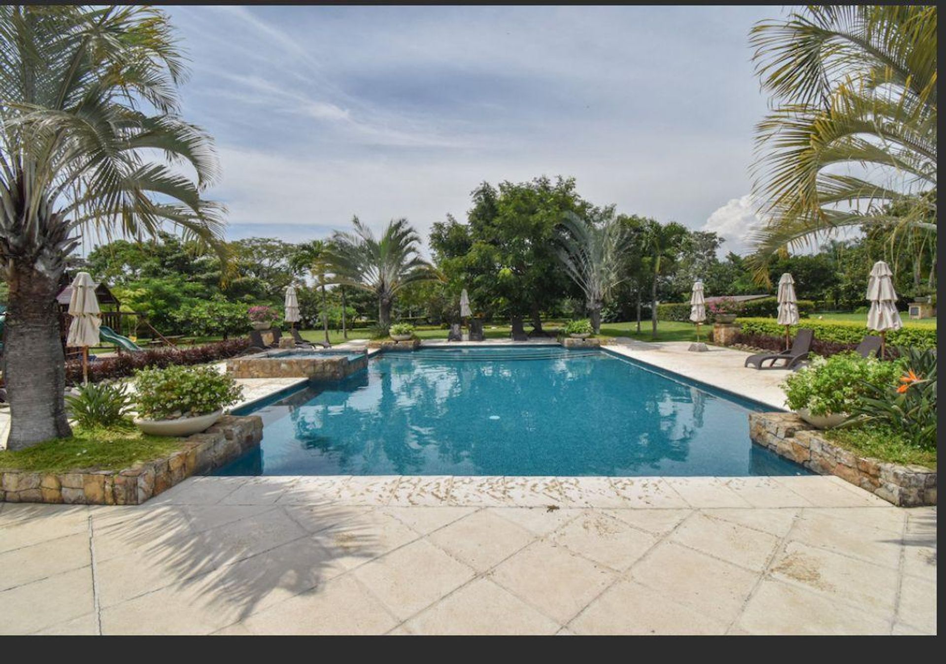 bd298b3e-d577-4d45-a4e1-a02e8772a6cf