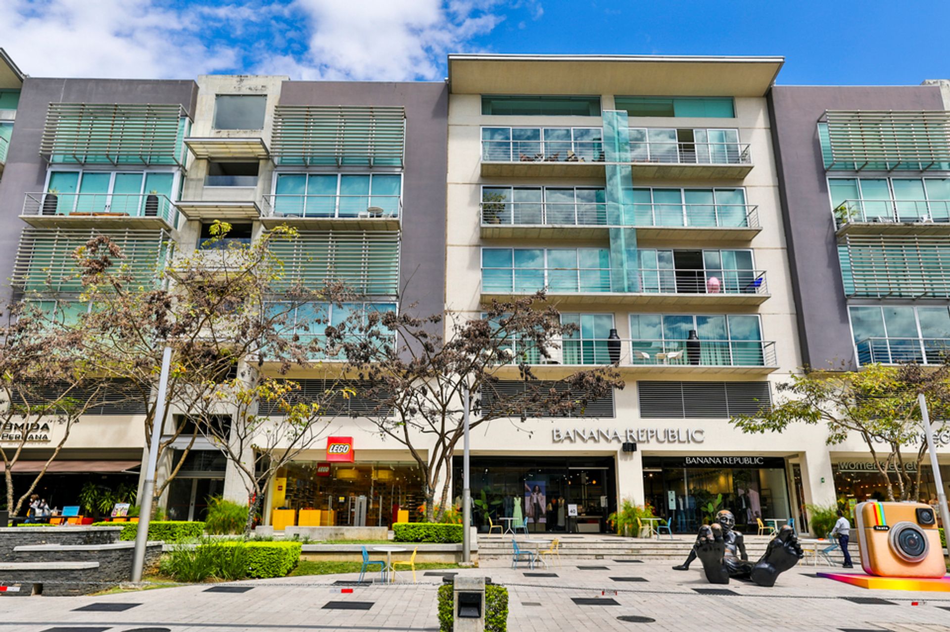 Penthouse avenida escazu for sale