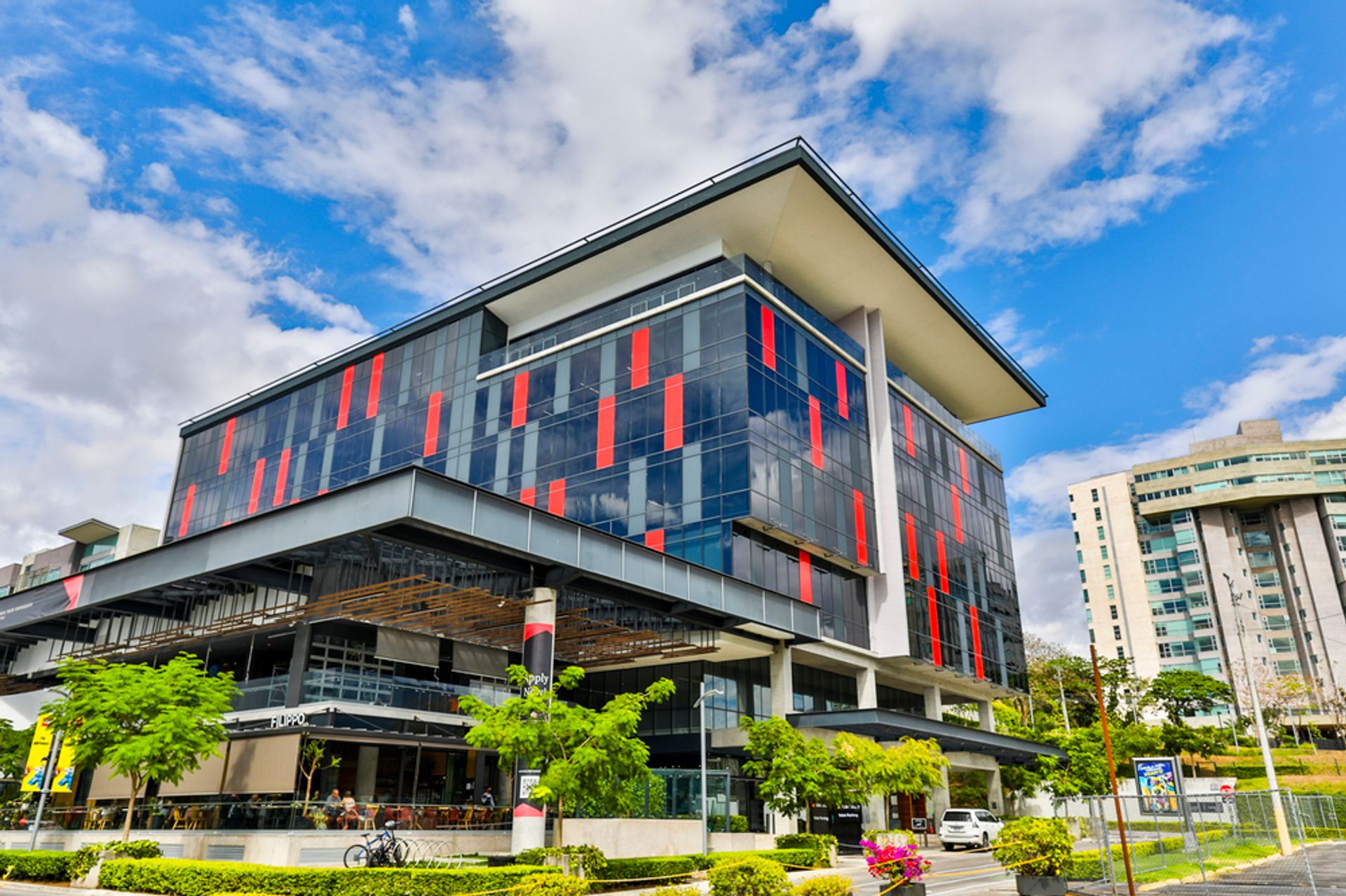 Penthouse avenida escazu for sale