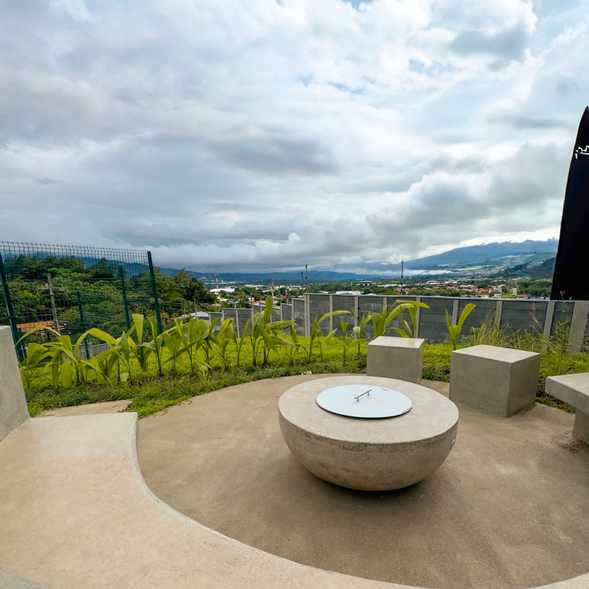 Fachada model 3 Naia Guachipelin de escazu townhome townhuse casa adosada escazu