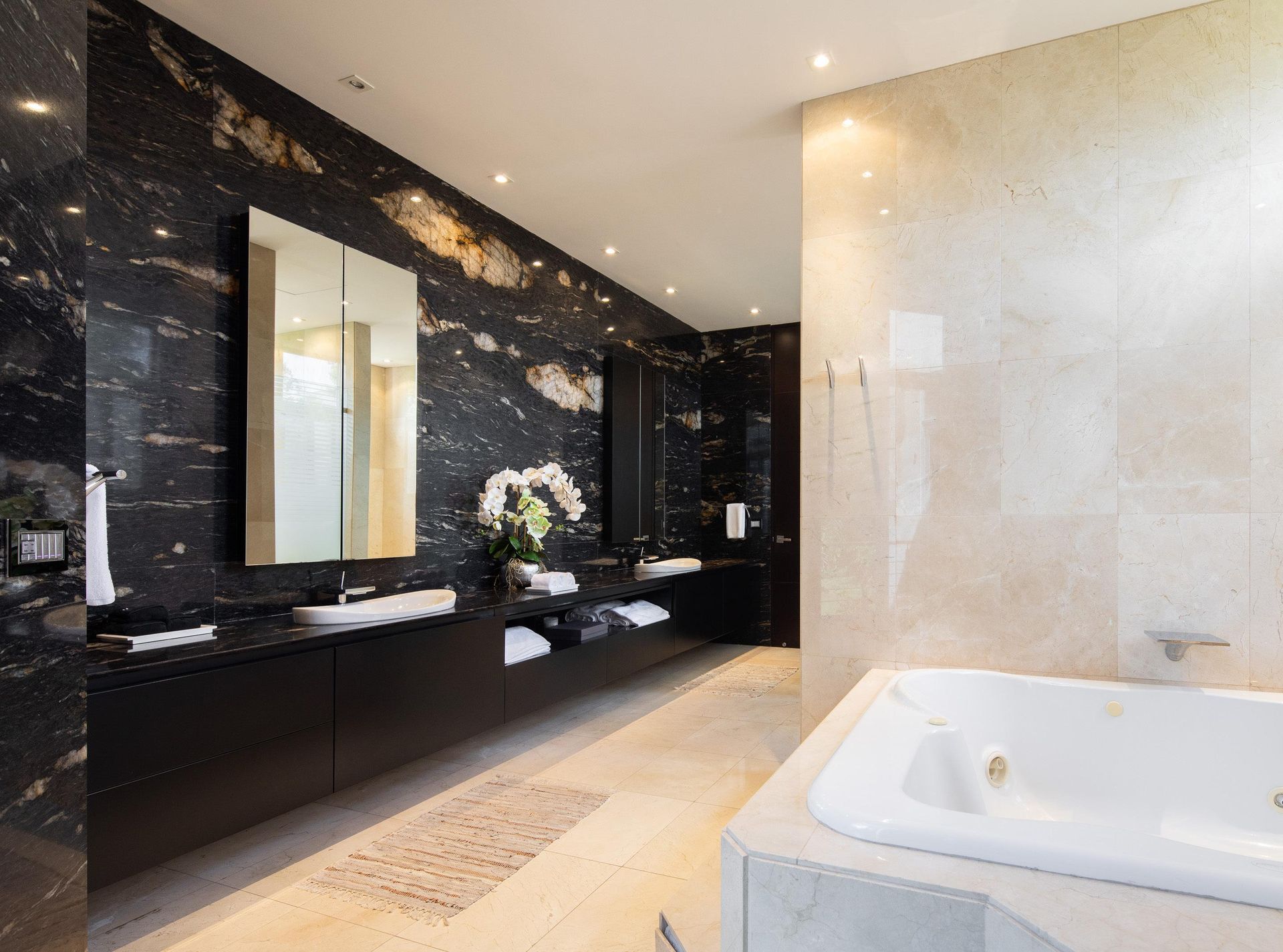 Luxury house for sale in Valle del so l golf course Santa Ana san jose luxuty lifestyle santa ana escazu san jose house for sale