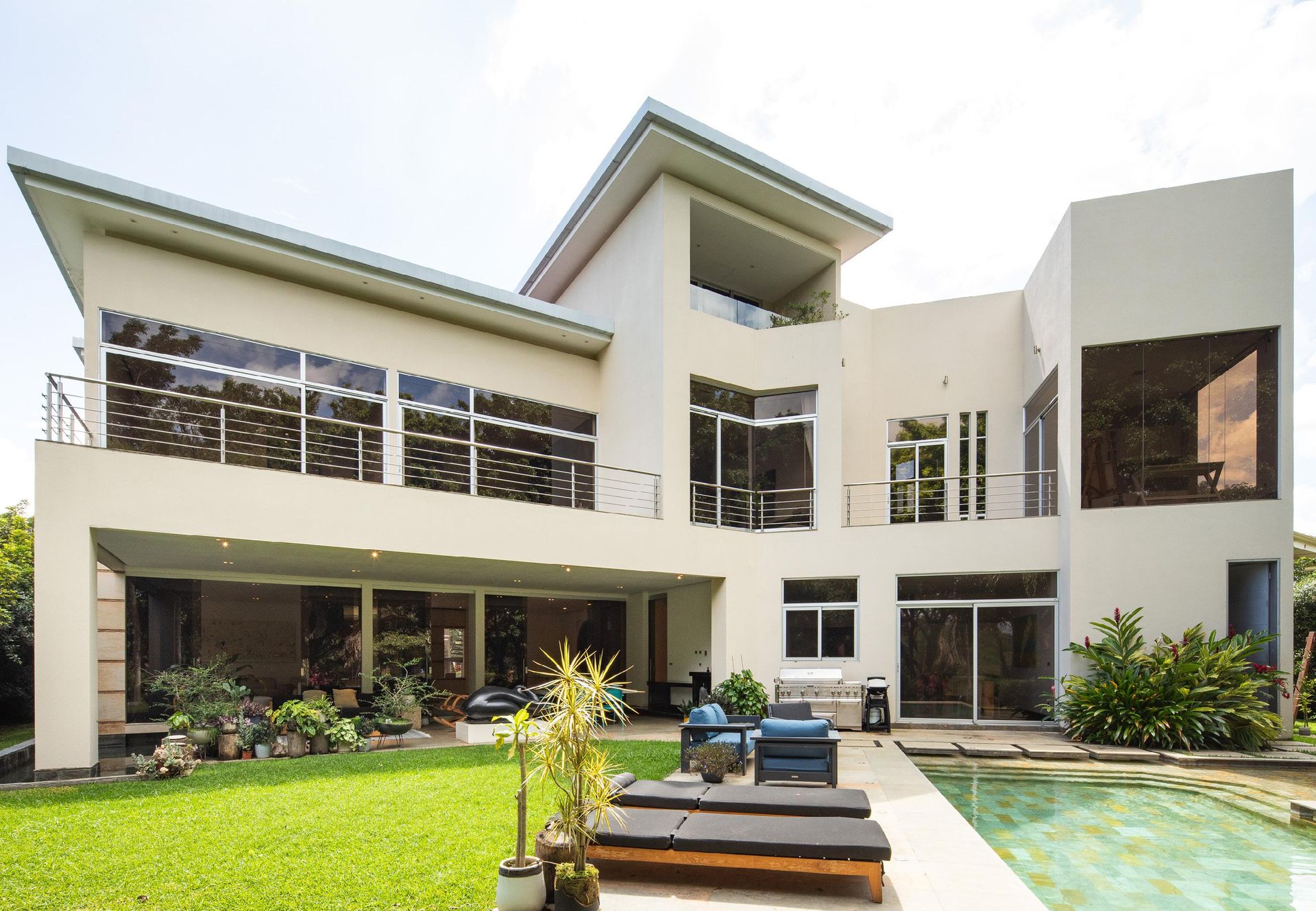 Luxury house for sale in Valle del so l golf course Santa Ana san jose luxuty lifestyle santa ana escazu san jose house for sale