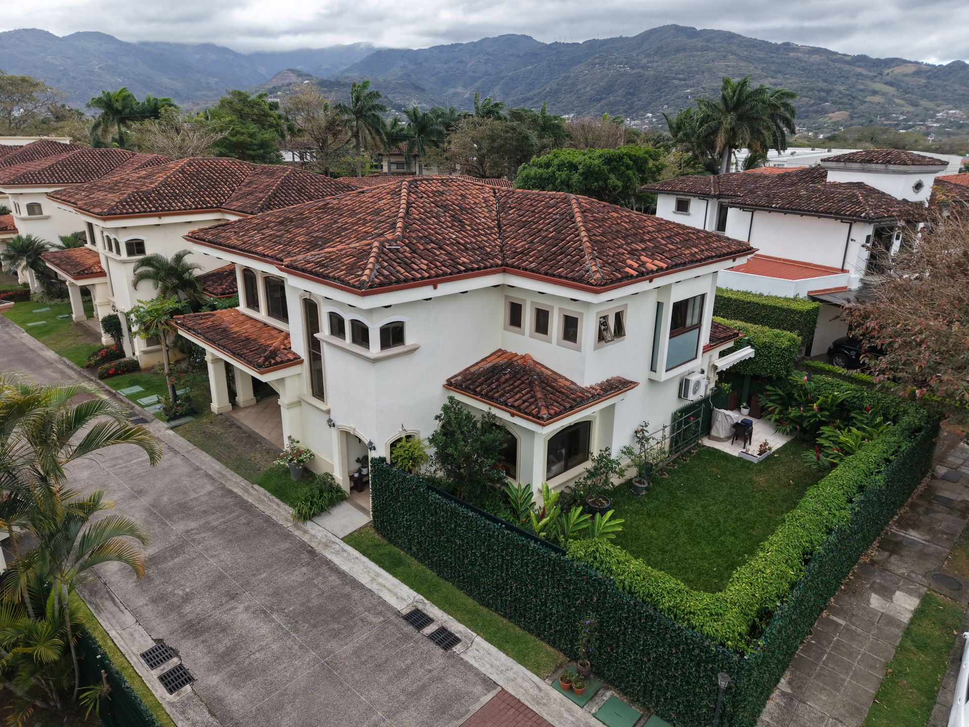 Valle del sol golf course Lindora single home for sale santa ana colonial home for sale santa ana costa rica luxury home for sal