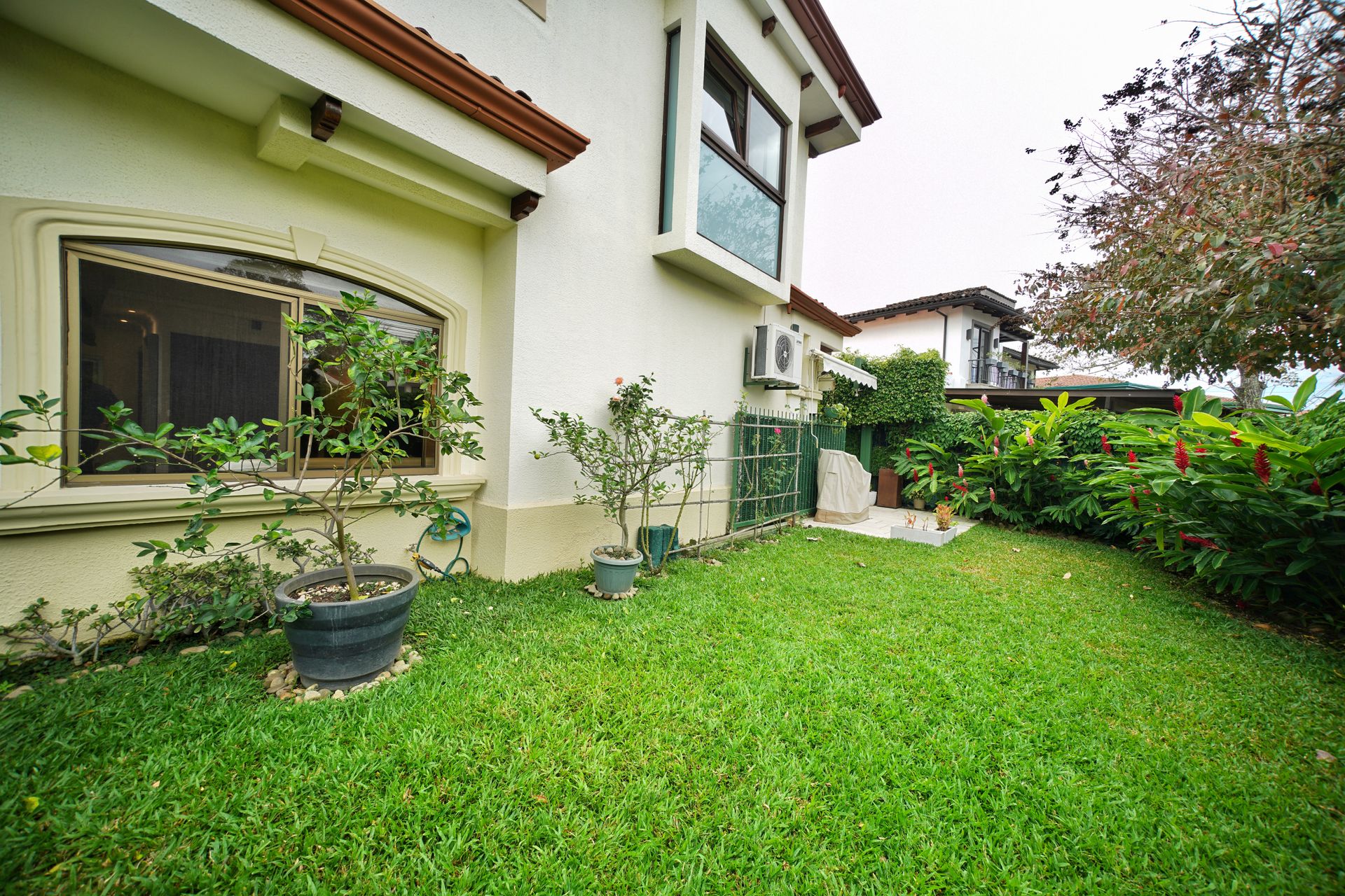 Valle del sol golf course Lindora single home for sale santa ana colonial home for sale santa ana costa rica luxury home for sal